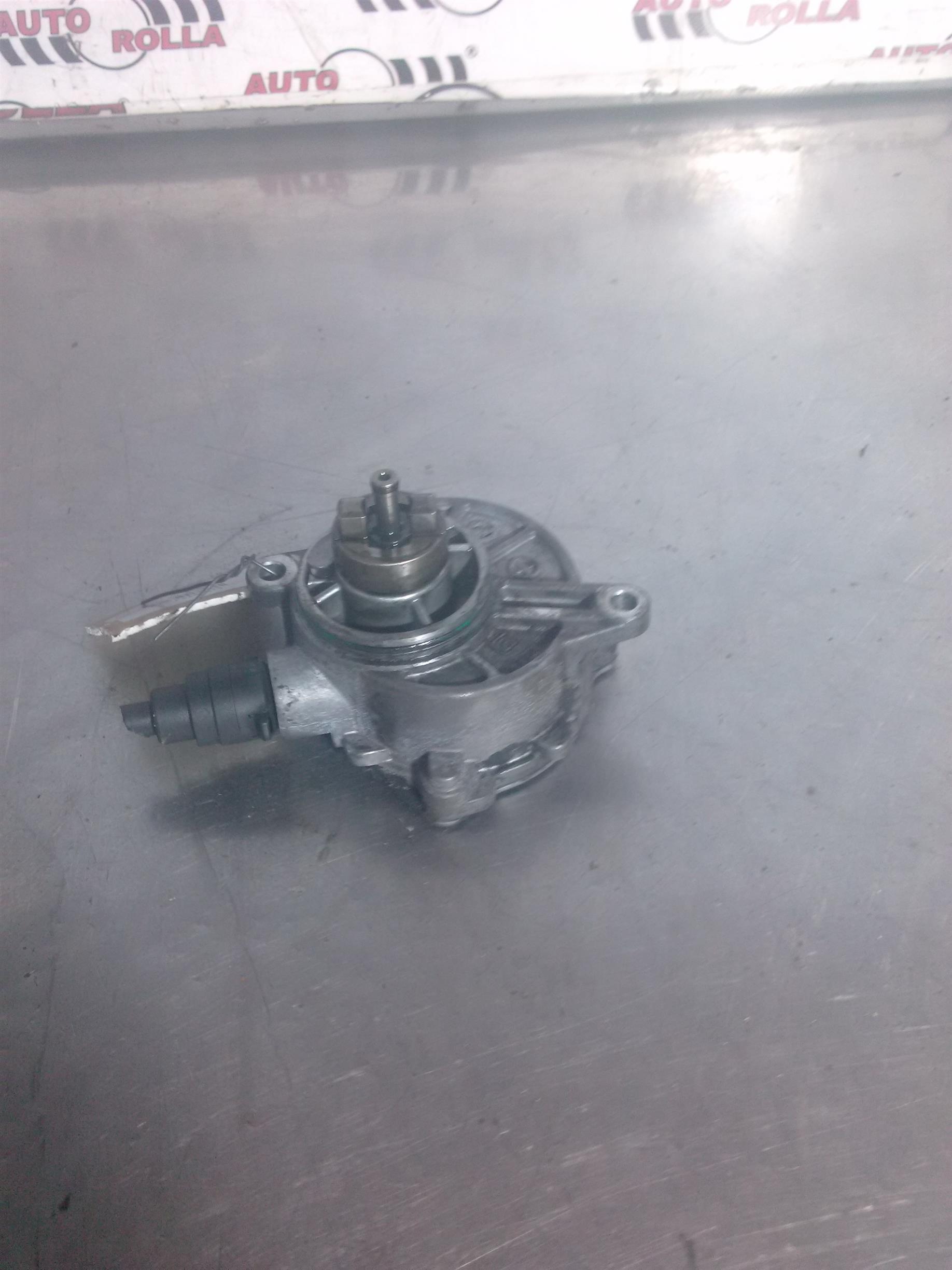 Pompa vacuum Mercedes C class W204 2.2CDI, an 2008