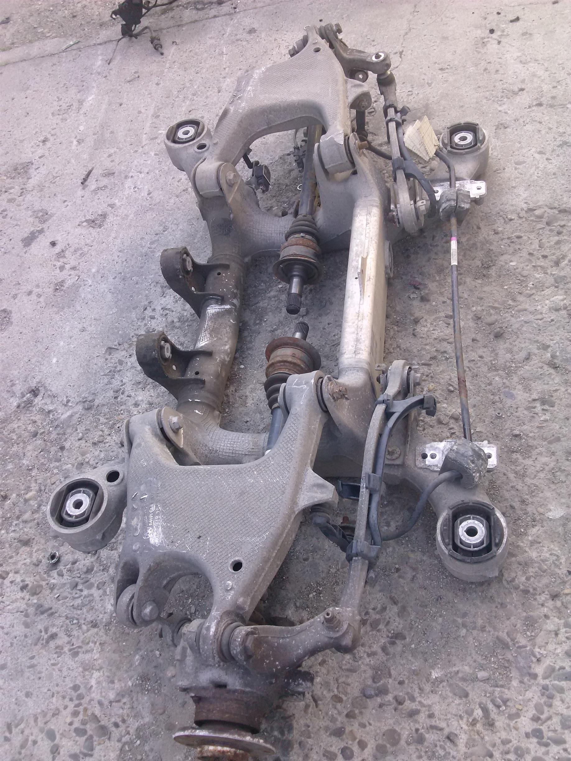 Punte spate BMW F10, 2.0 d, an 2010