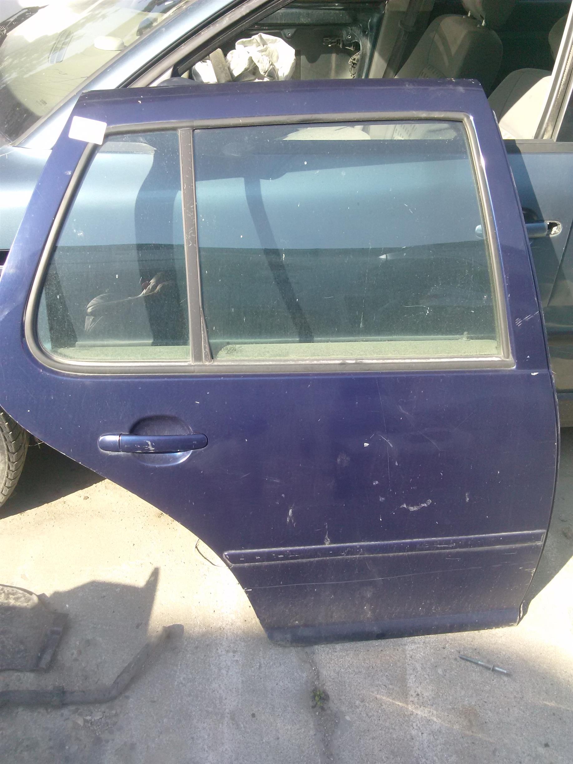 Usa dreapta spate Volkswagen Golf 4, an 2001