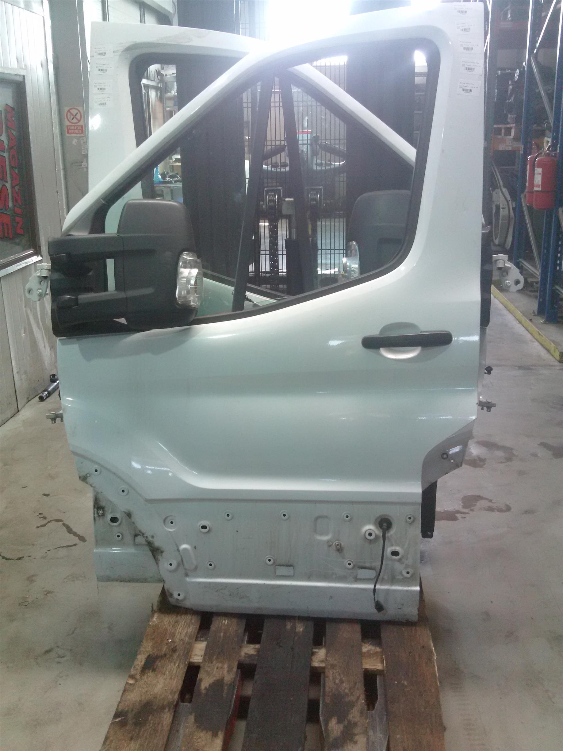 Oglinda stanga fata Ford Transit, 2.0 d, an 2018.