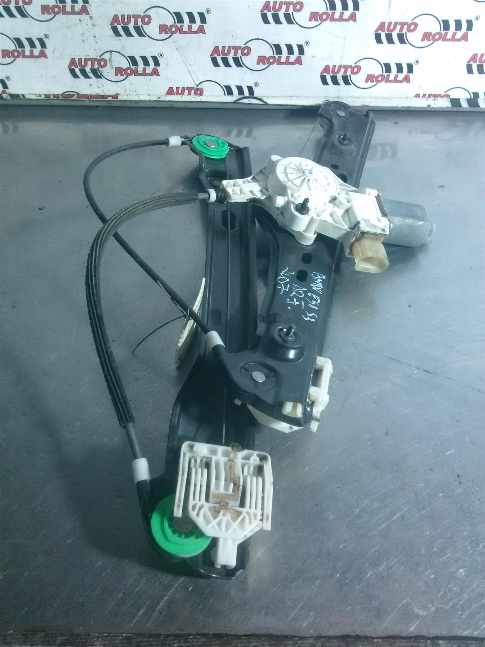 Macara+motoras dreapta fata BMW E91 320D, an 2006