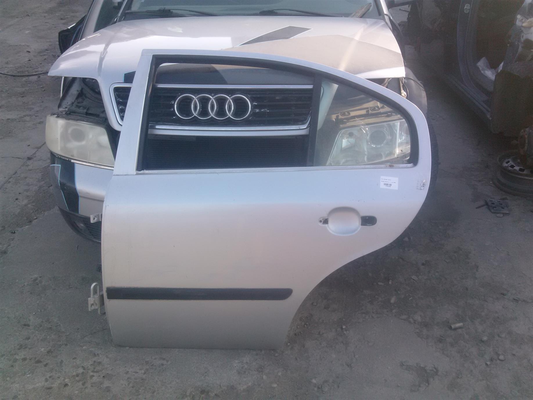 Usa stanga spate Skoda Octavia 1, an 2001
