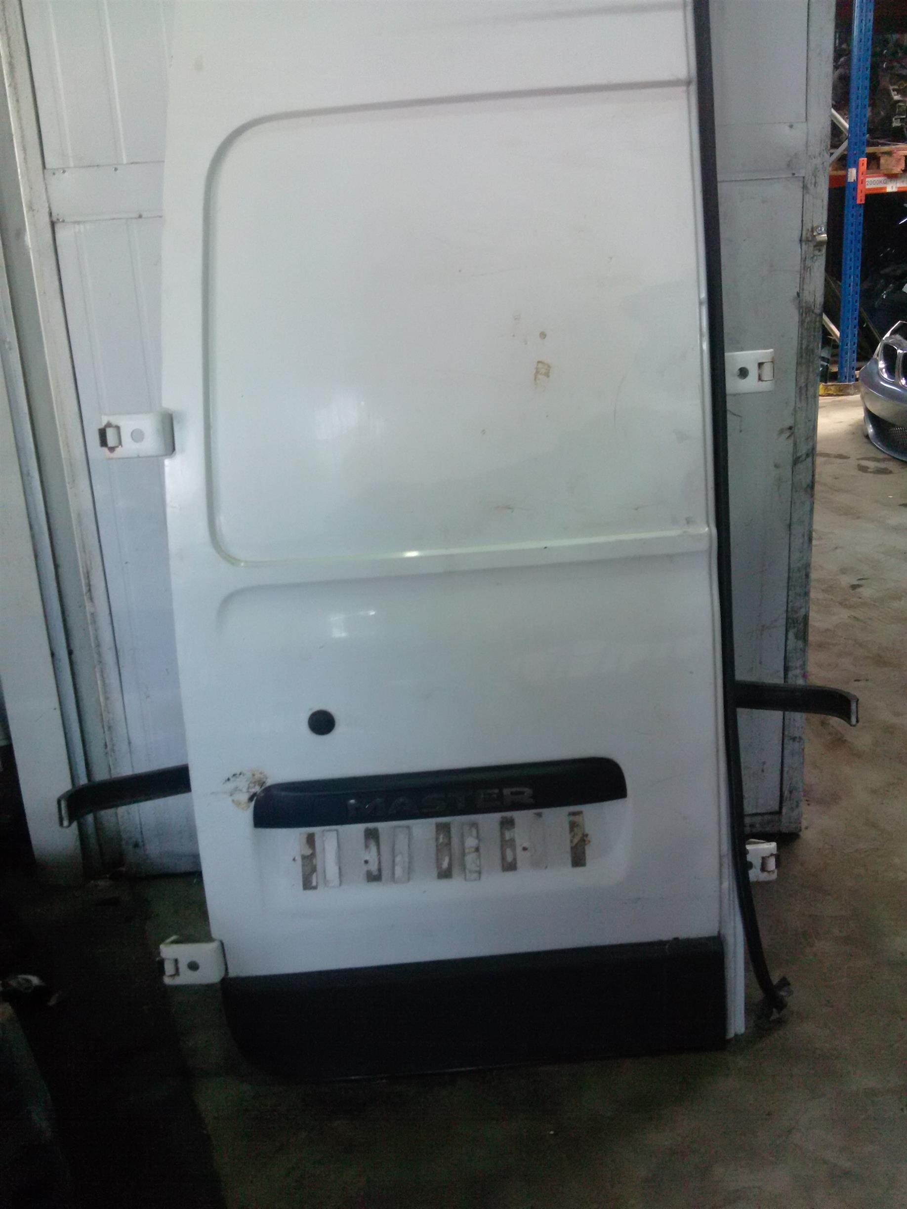 Usa stanga spate Renault Master 3, 2.3D, an 2011 euro 5