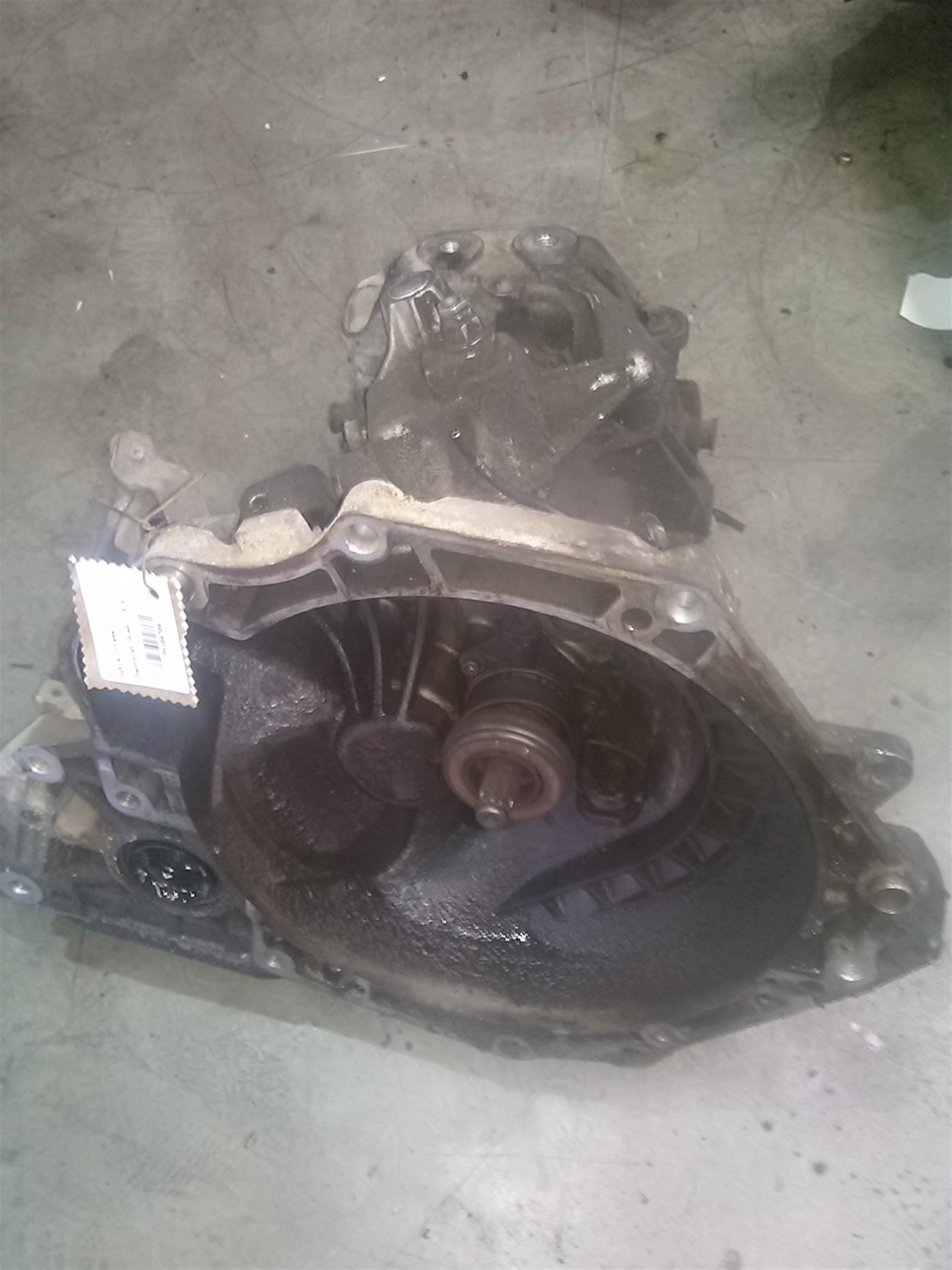 Cutie viteze Chevrolet Aveo 1.4 s