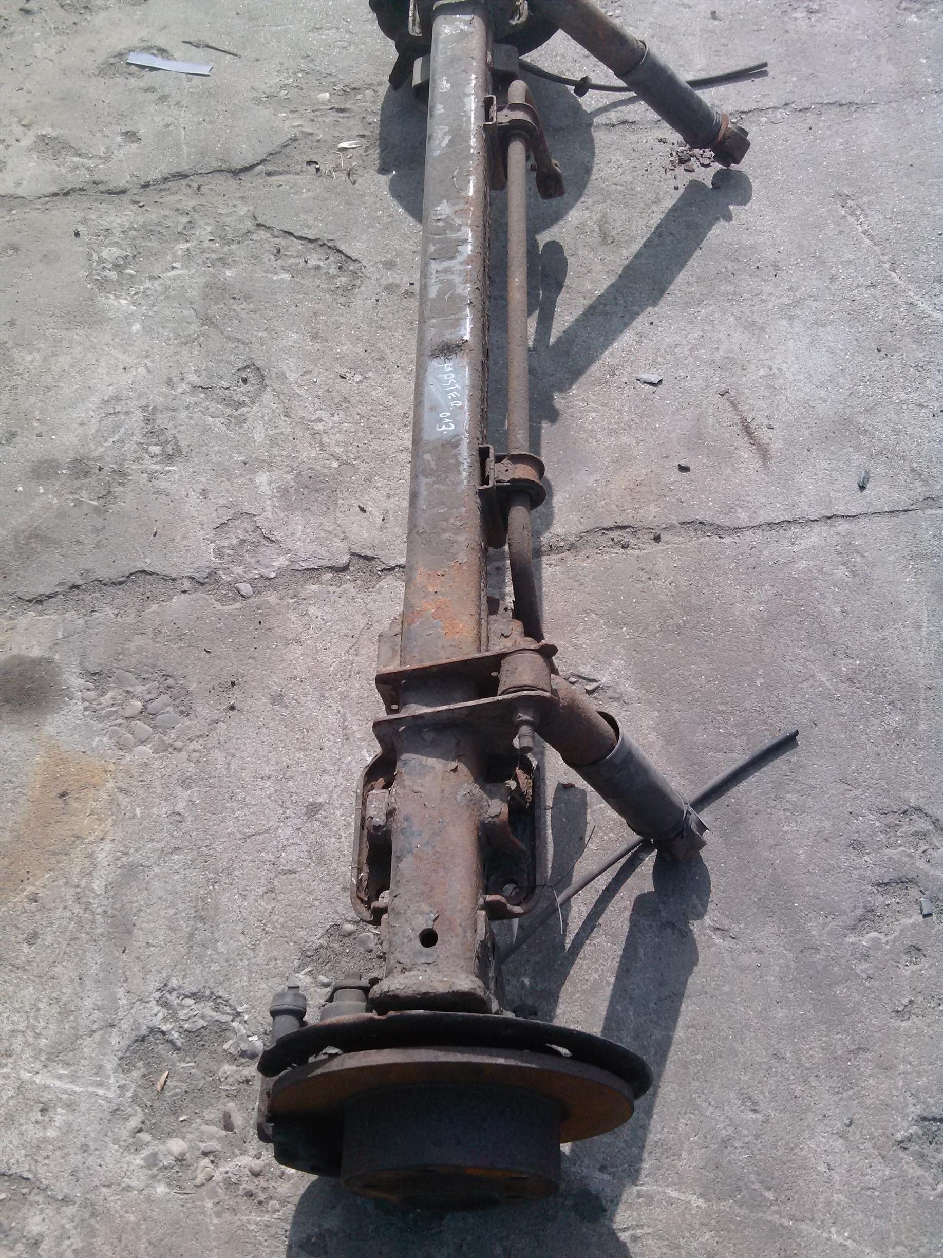 Punte spate Renault Master 3 2.3 an 2015.