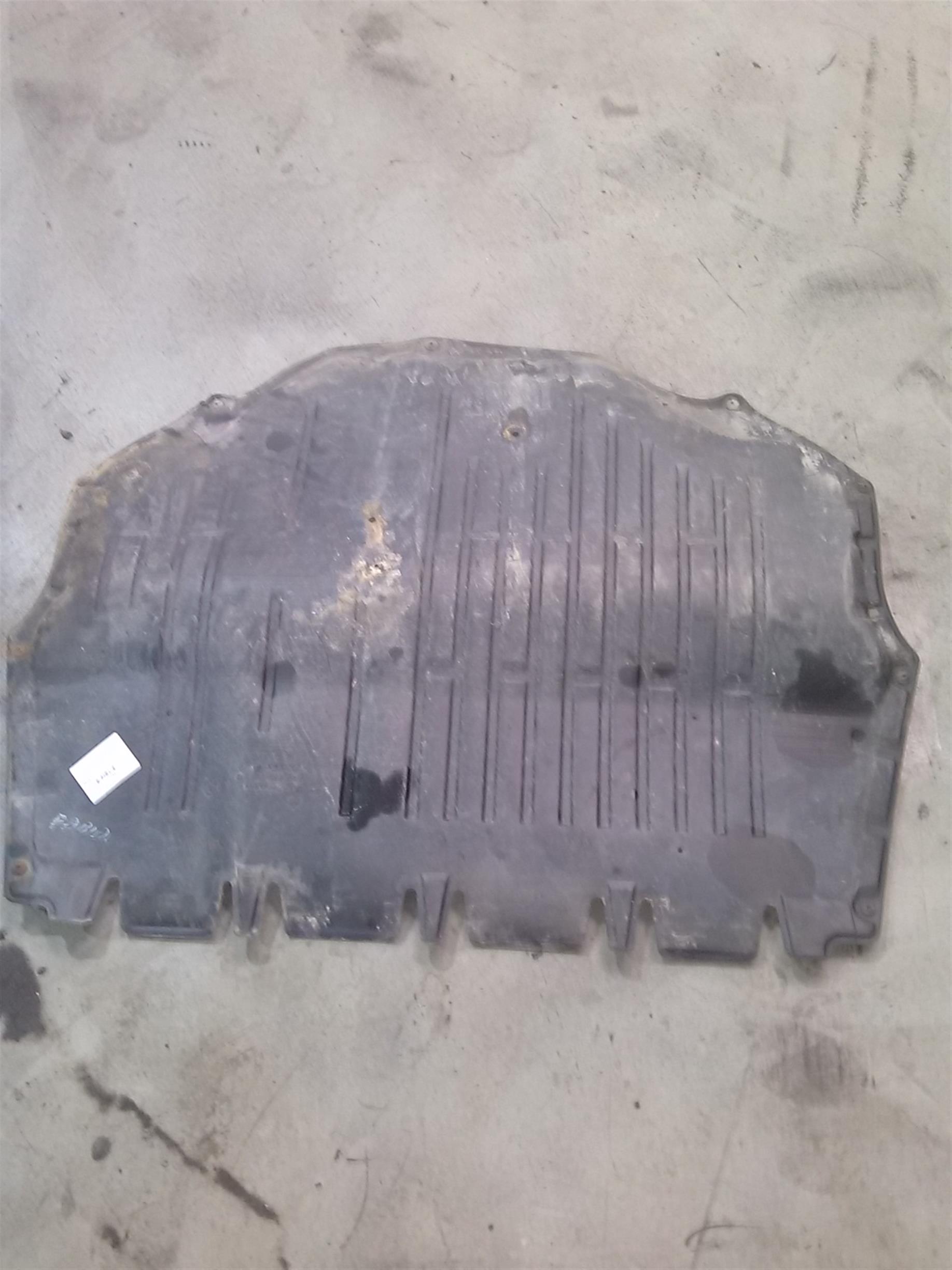 Scut motor Skoda Fabia 2 1.4D an 2010.