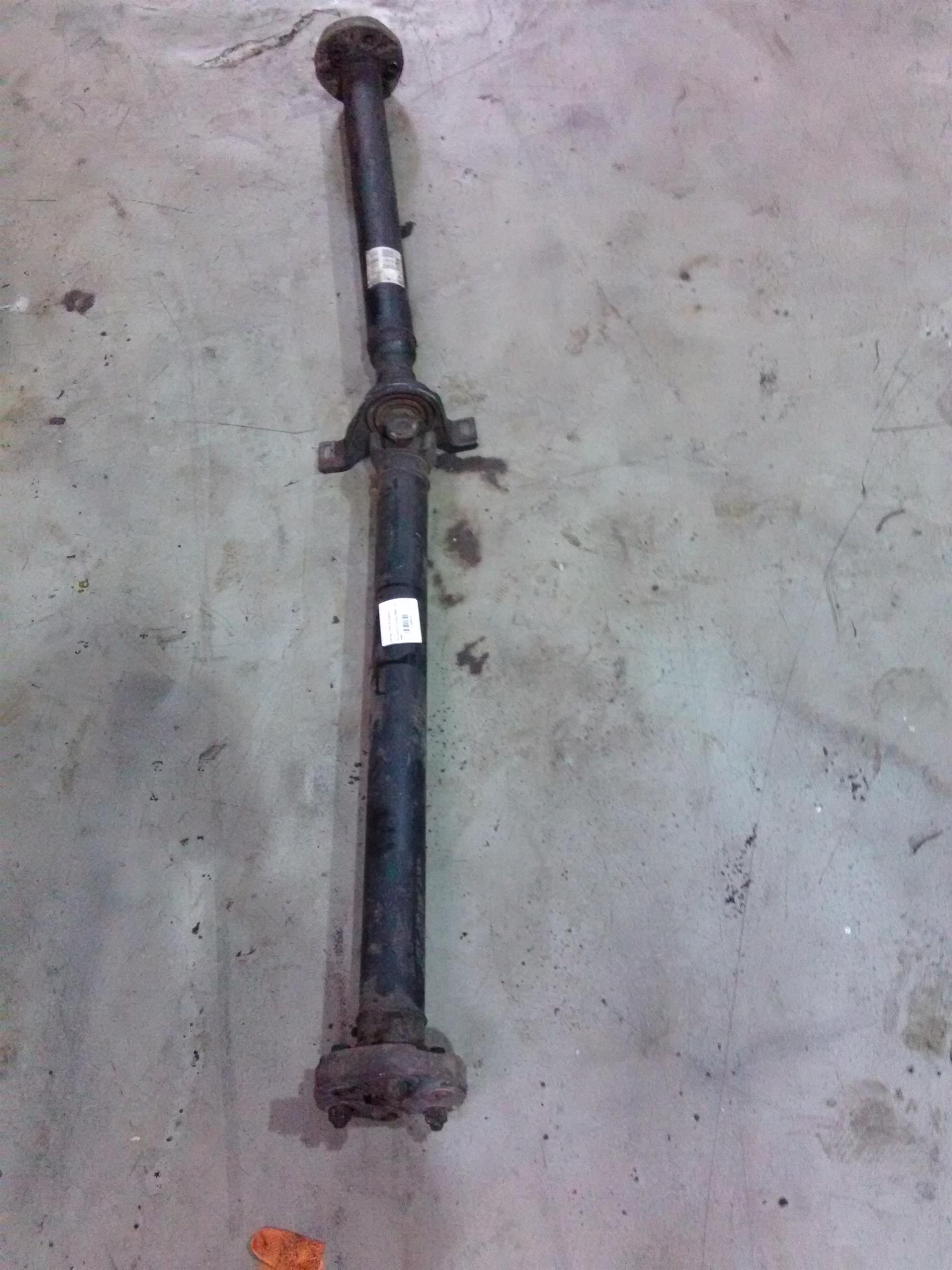 Cardan fata 2 segmenti Mercedes C class W203, an 2005.