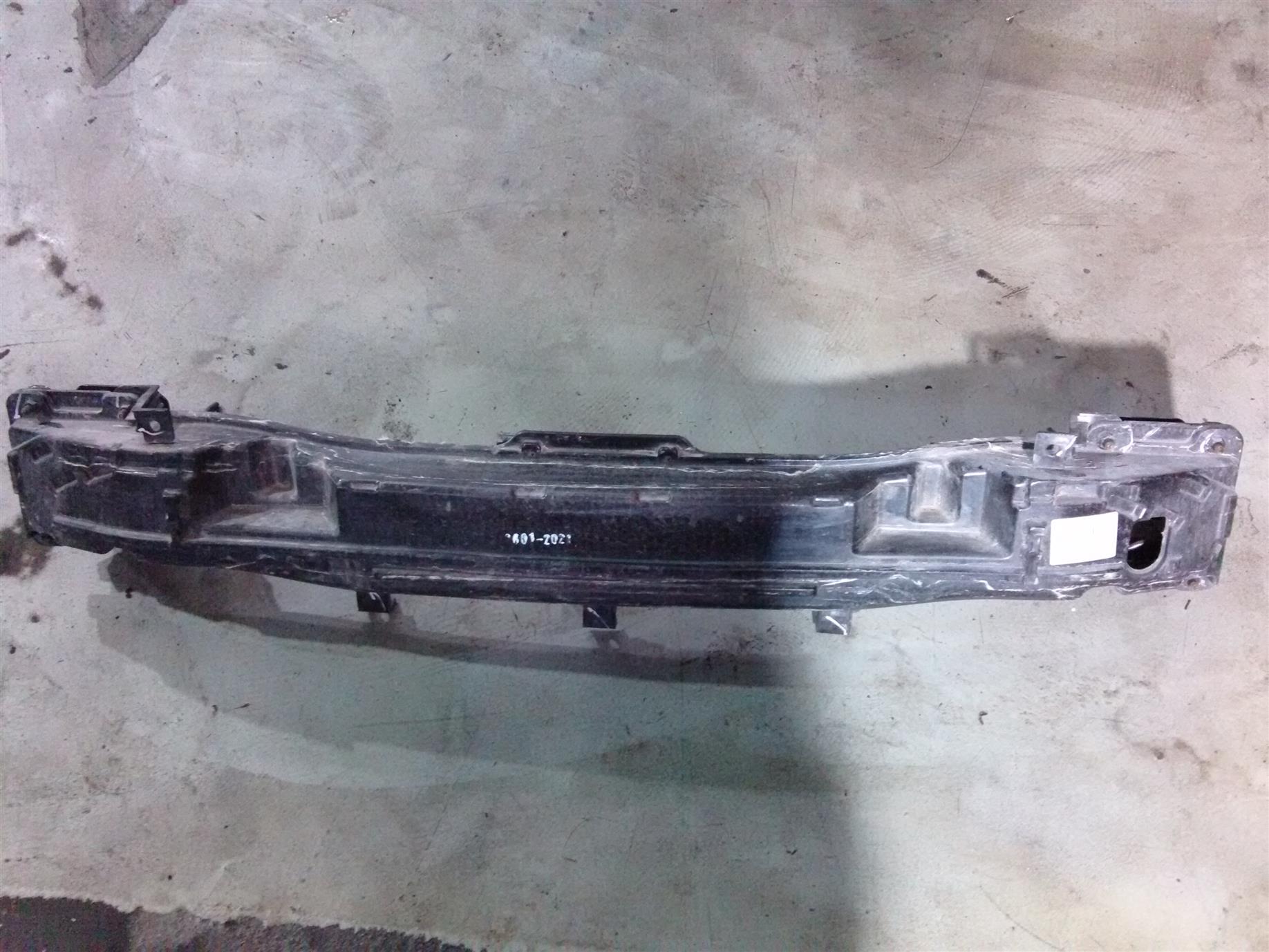 Intaritura bara spate Hyundai Tucson NX4, 1.6T-GDI, HEV, an 2021, Hybrid