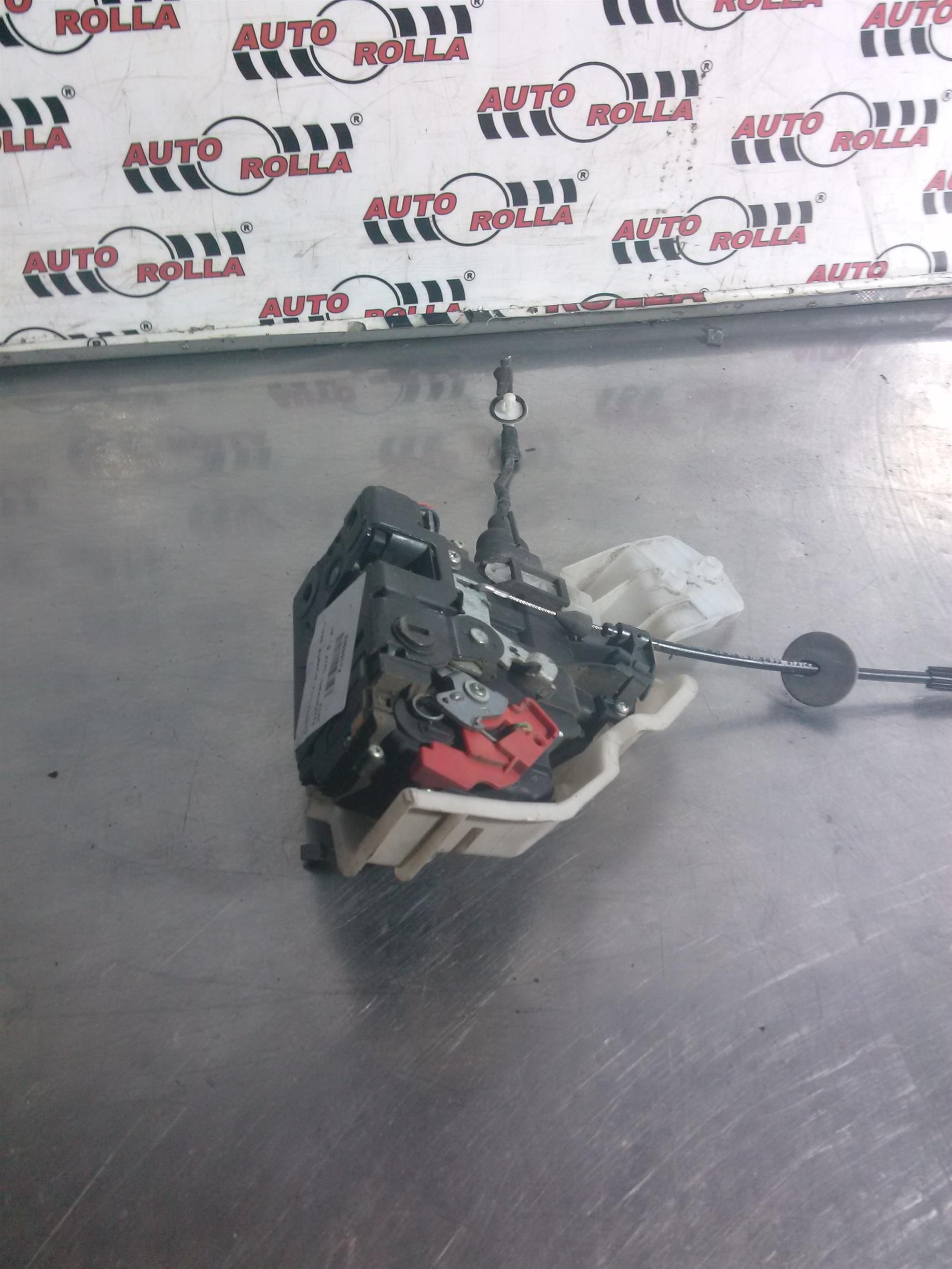 Tapiterie usa dreapta spate Volkswagen Golf 6, an 2012.