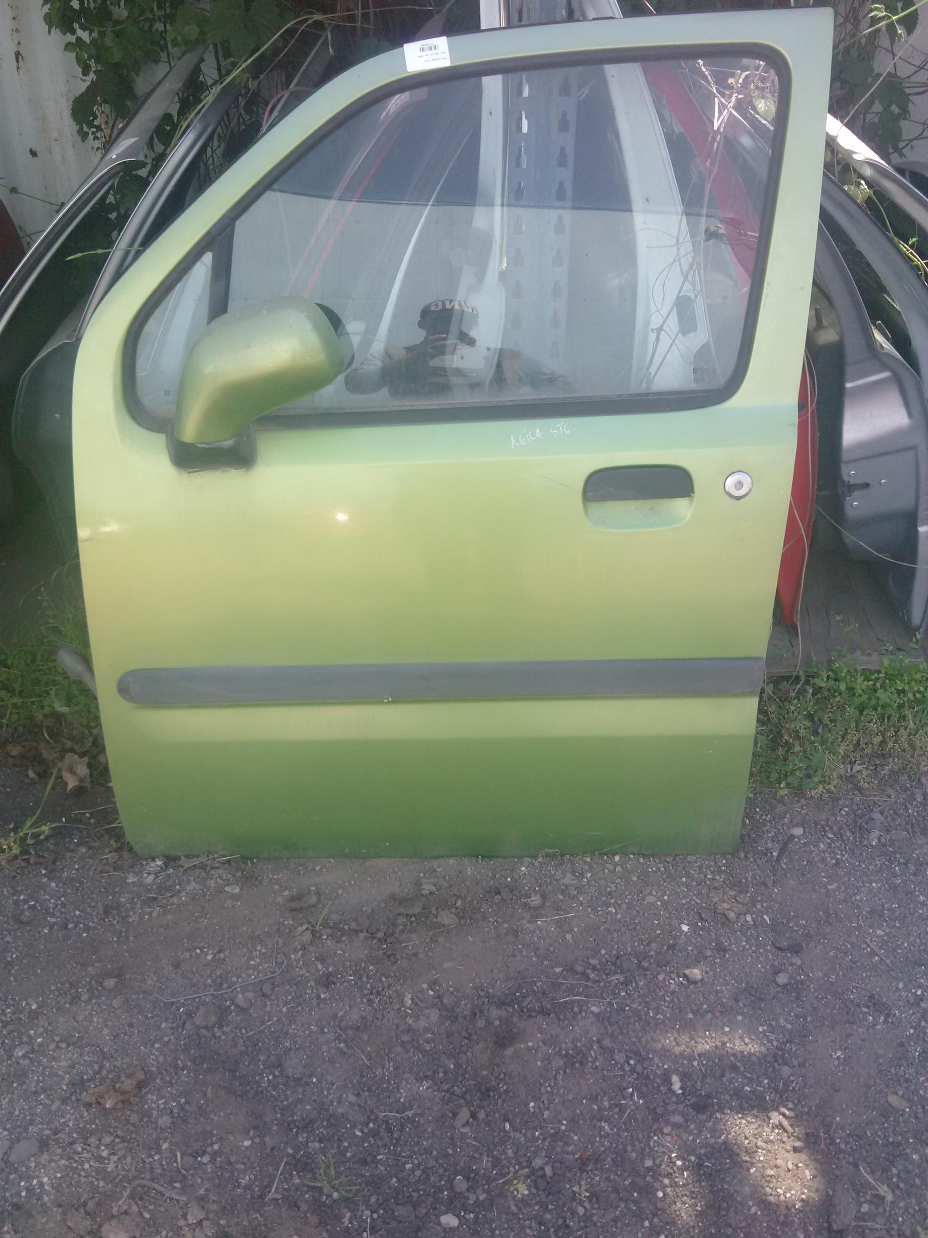 Usa stanga fata Opel Agila, an 2002