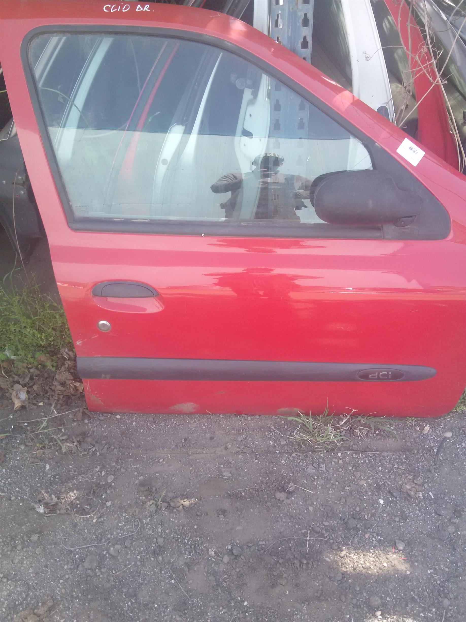 Usa dreapta fata Renault Clio 2, an 2004