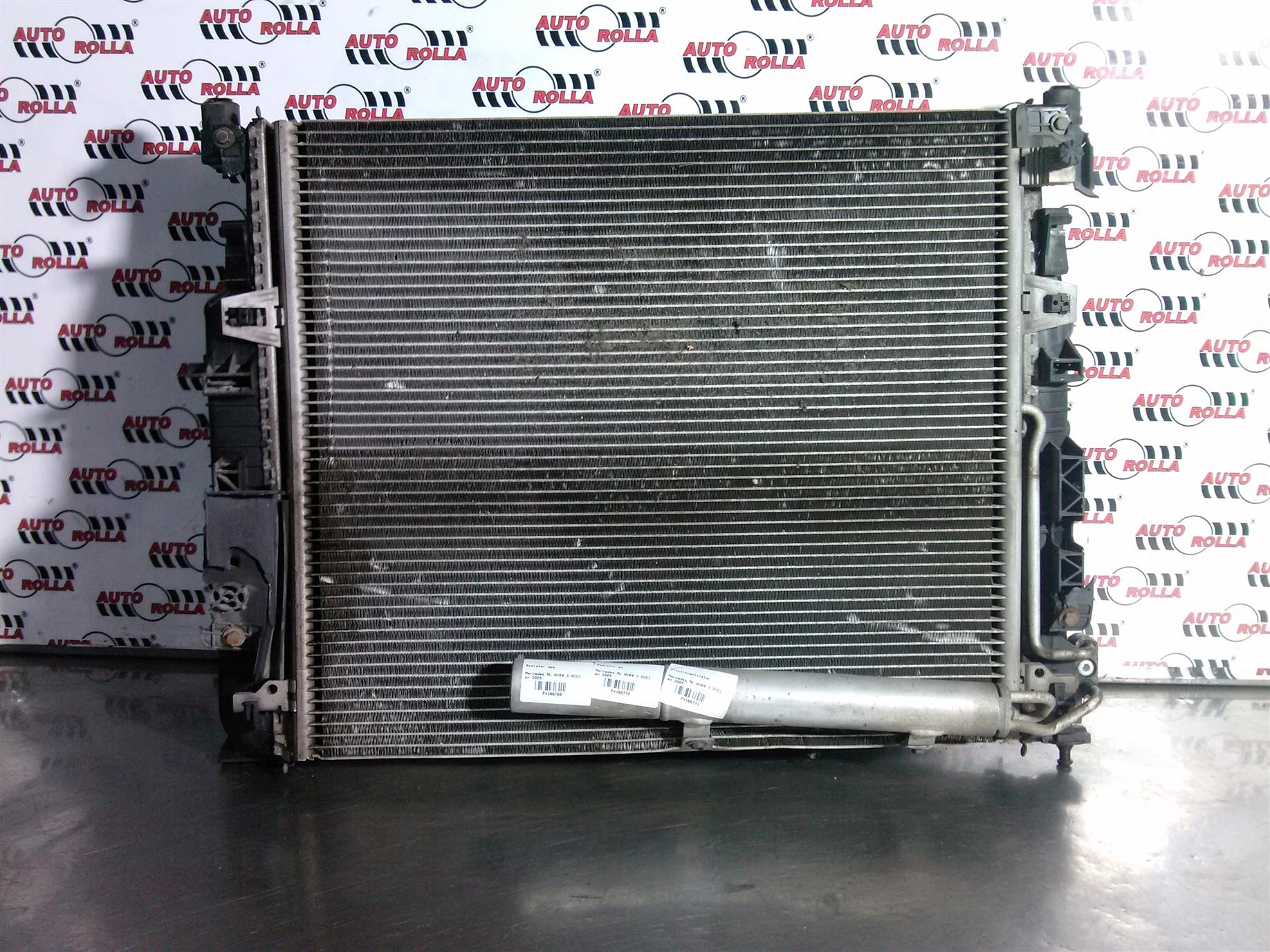 Radiator apa Mercedes ML W164 3.0CDI, an 2005