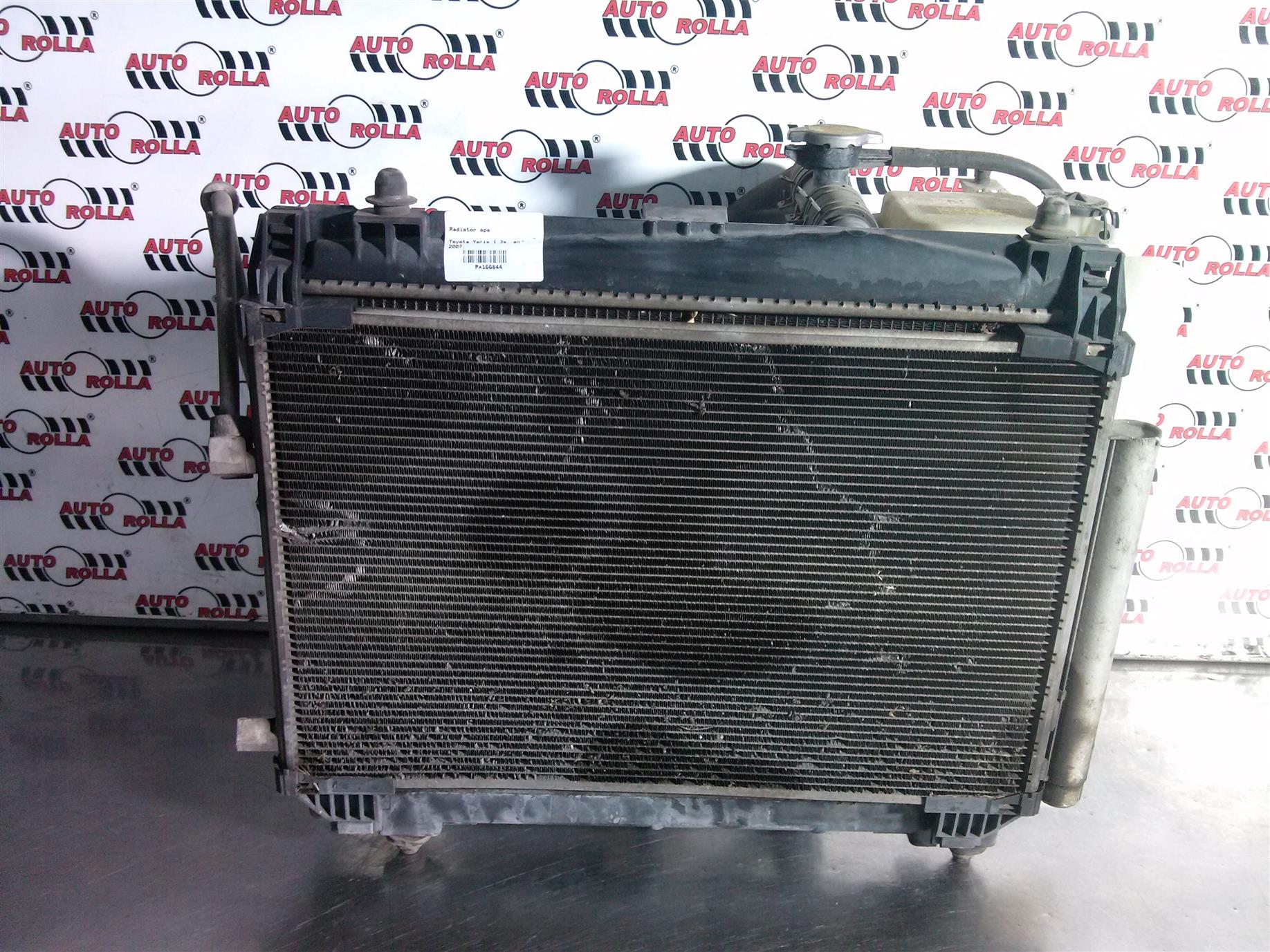 Radiator apa Toyota Yaris 1.3s, an 2007.