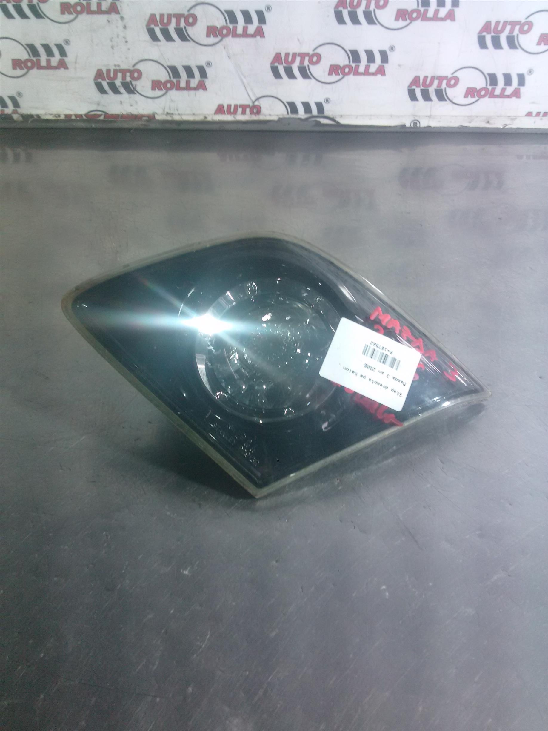 Stop dreapta pe haion Mazda 3 an 2006