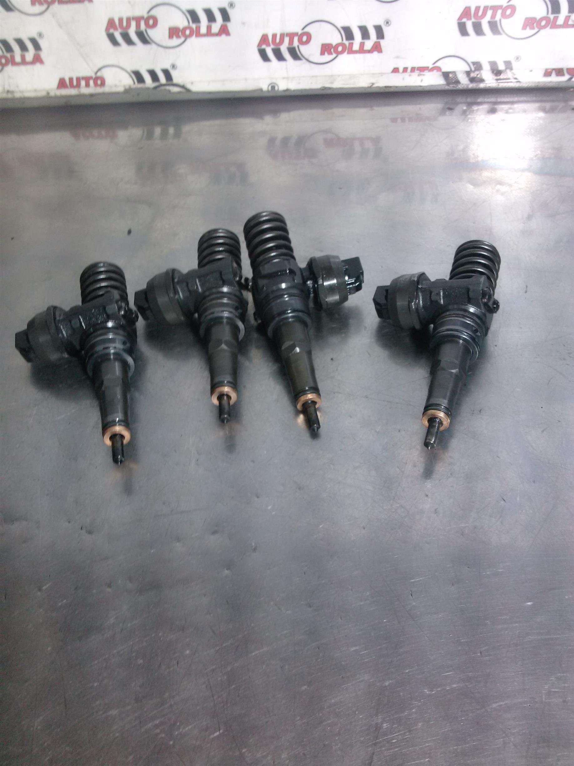 Injectoare set Volkswagen Golf 5 1.9 Tdi.an 2006