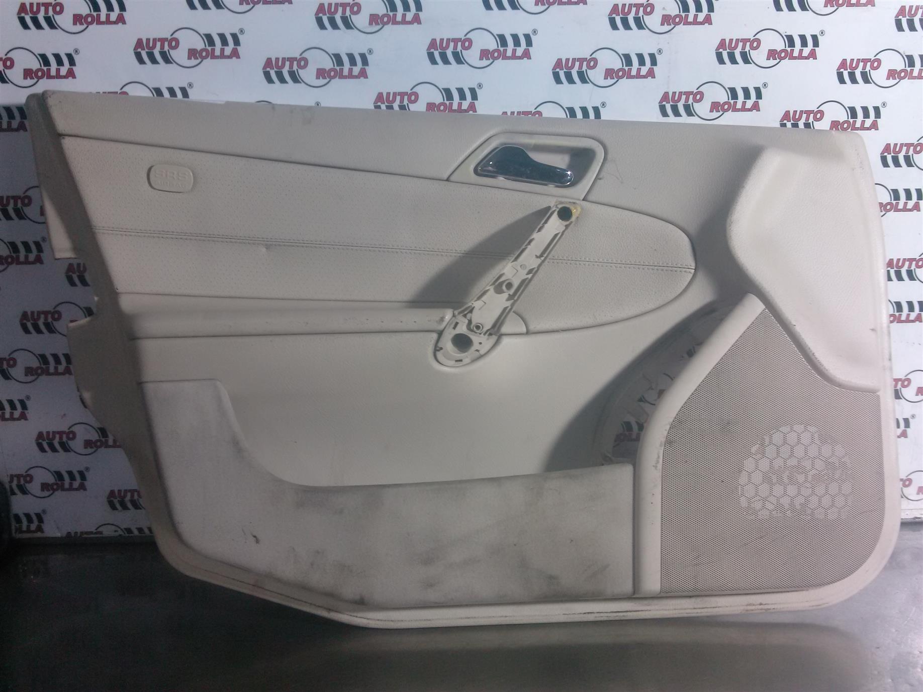 Tapiterie usa stanga fata Mercedes C class W203 2.2CDI, an 2006.