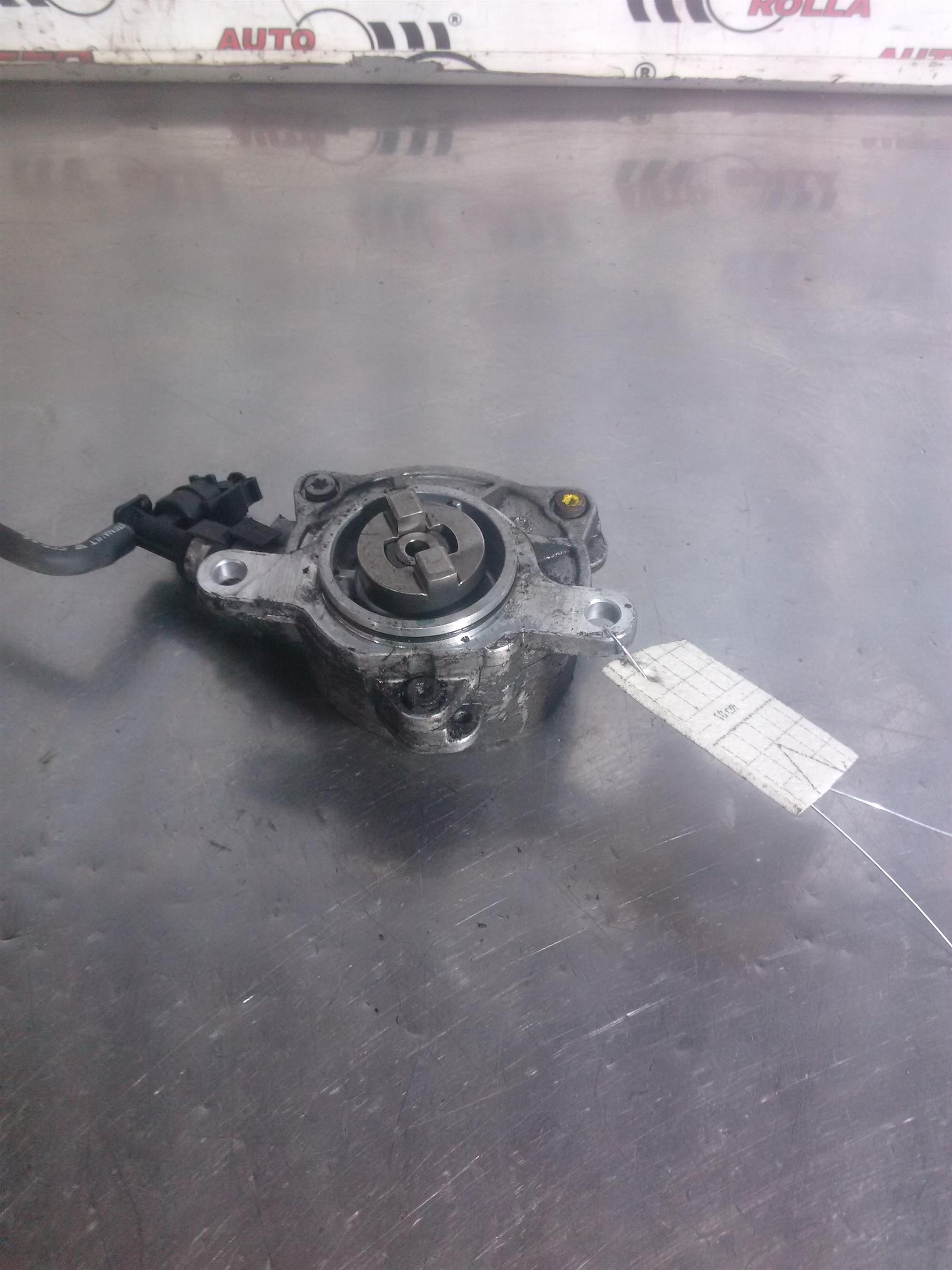 Pompa vacuum Renault Master 2.5D, an 2008