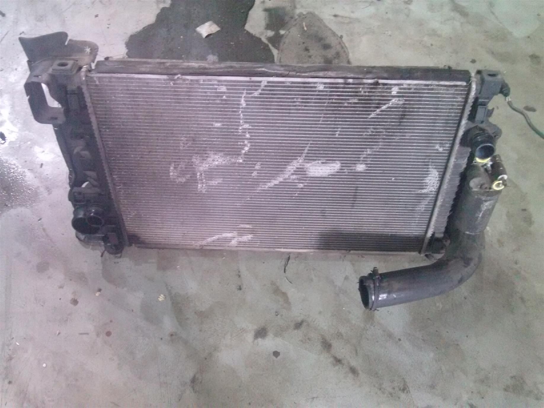 Radiator apa Volvo XC60, 2.0D, an 2011.