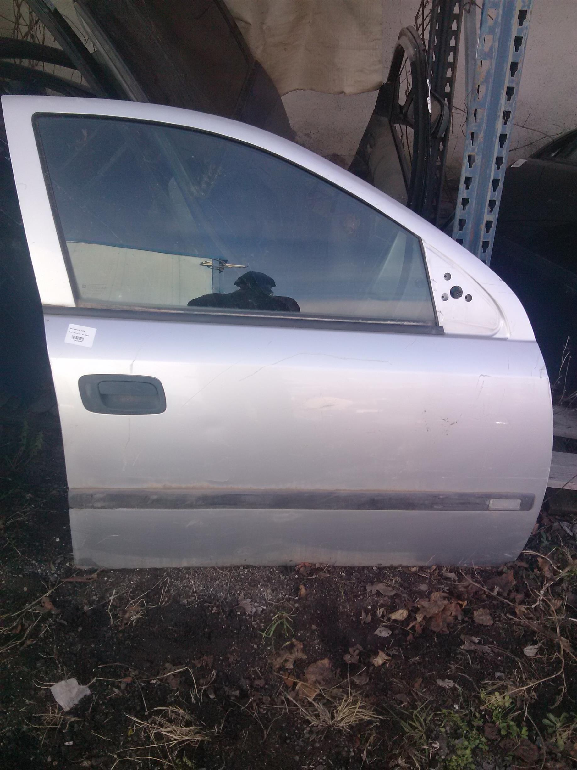 Usa dreapta fata Opel Astra G, an 2002