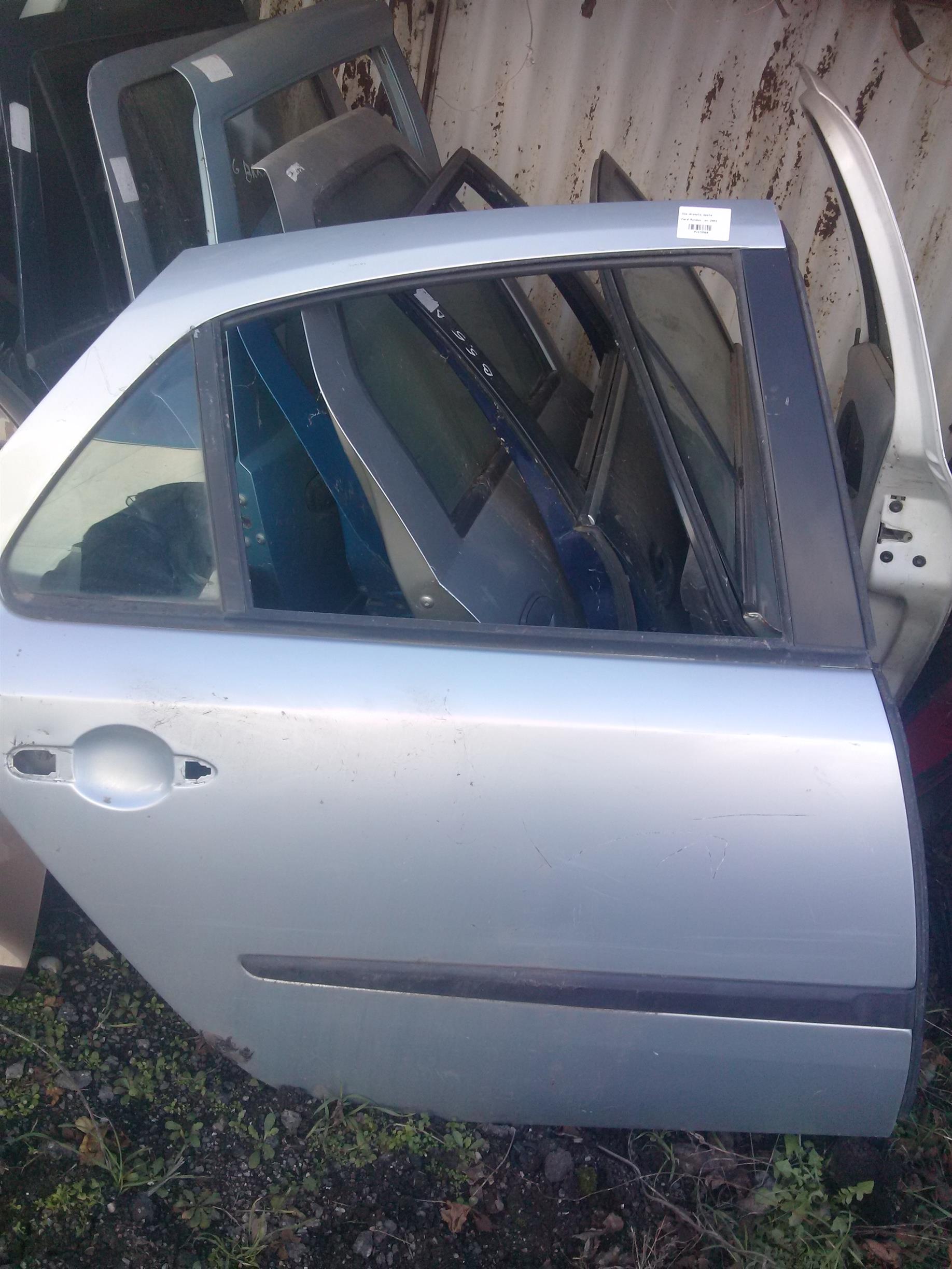 Usa dreapta spate Ford Mondeo, an 2001.