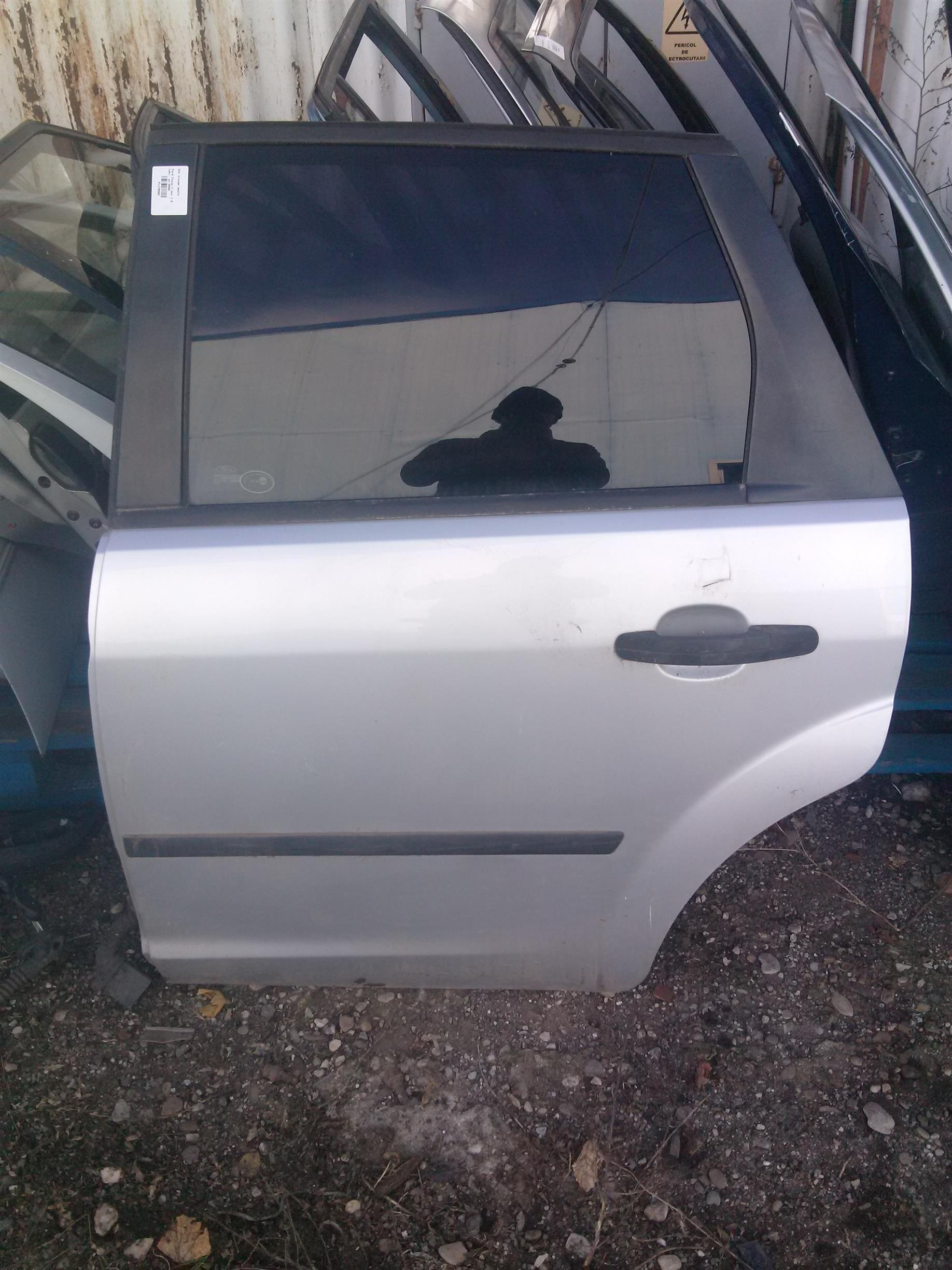 Usa stanga spate Ford Focus C max 1.6 tdci, an 2006.