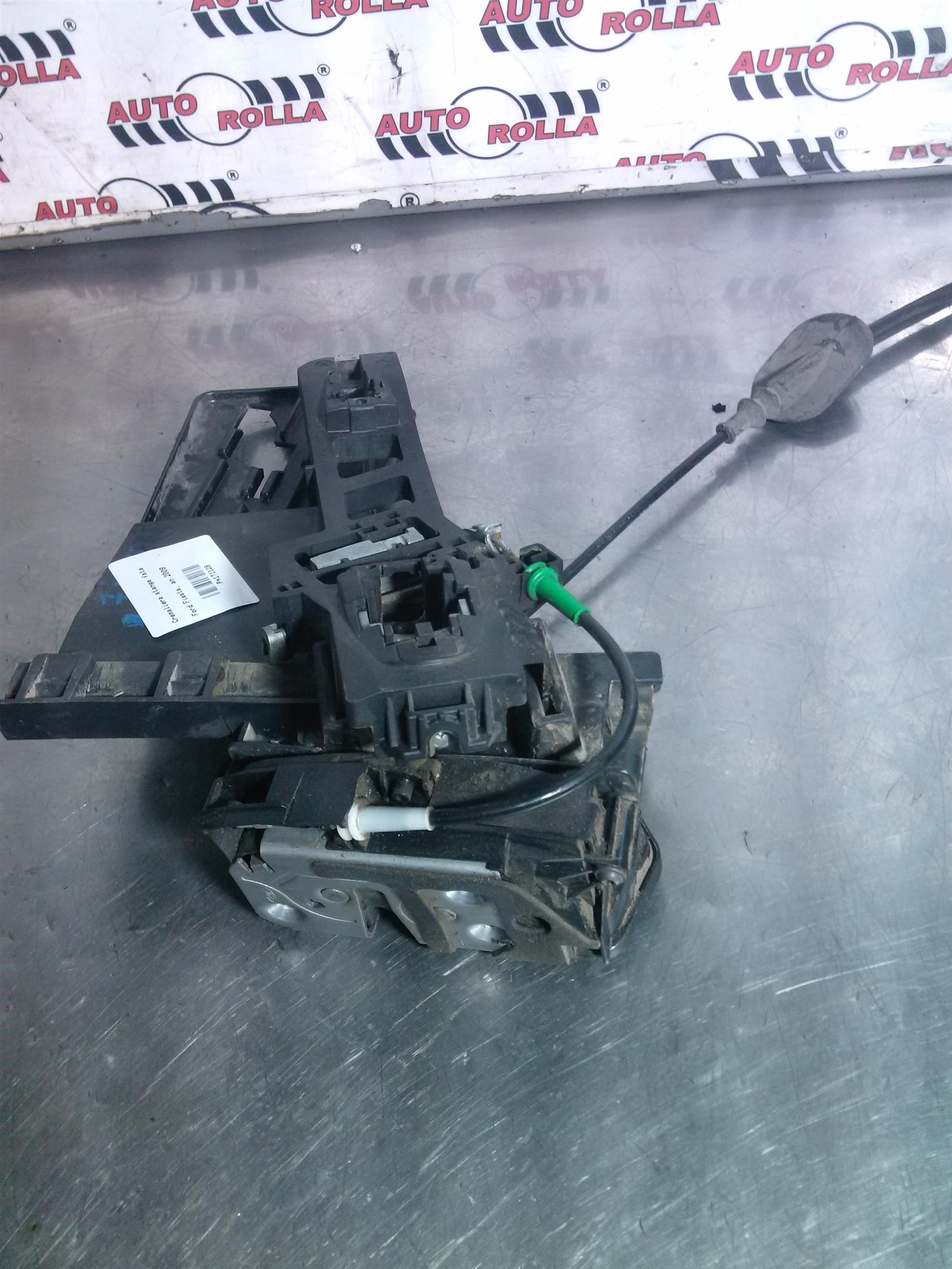 Cremaliera stanga fata Ford Fiesta, an 2009