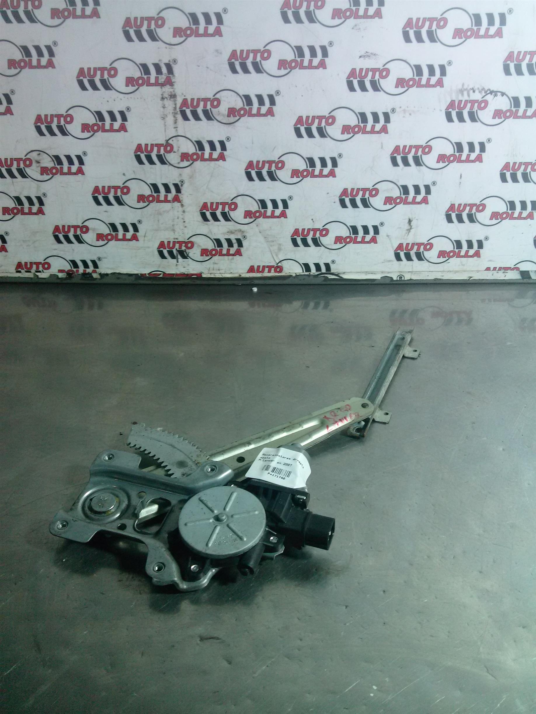 Macara+motoras dreapta spate M.Lancer an 2007