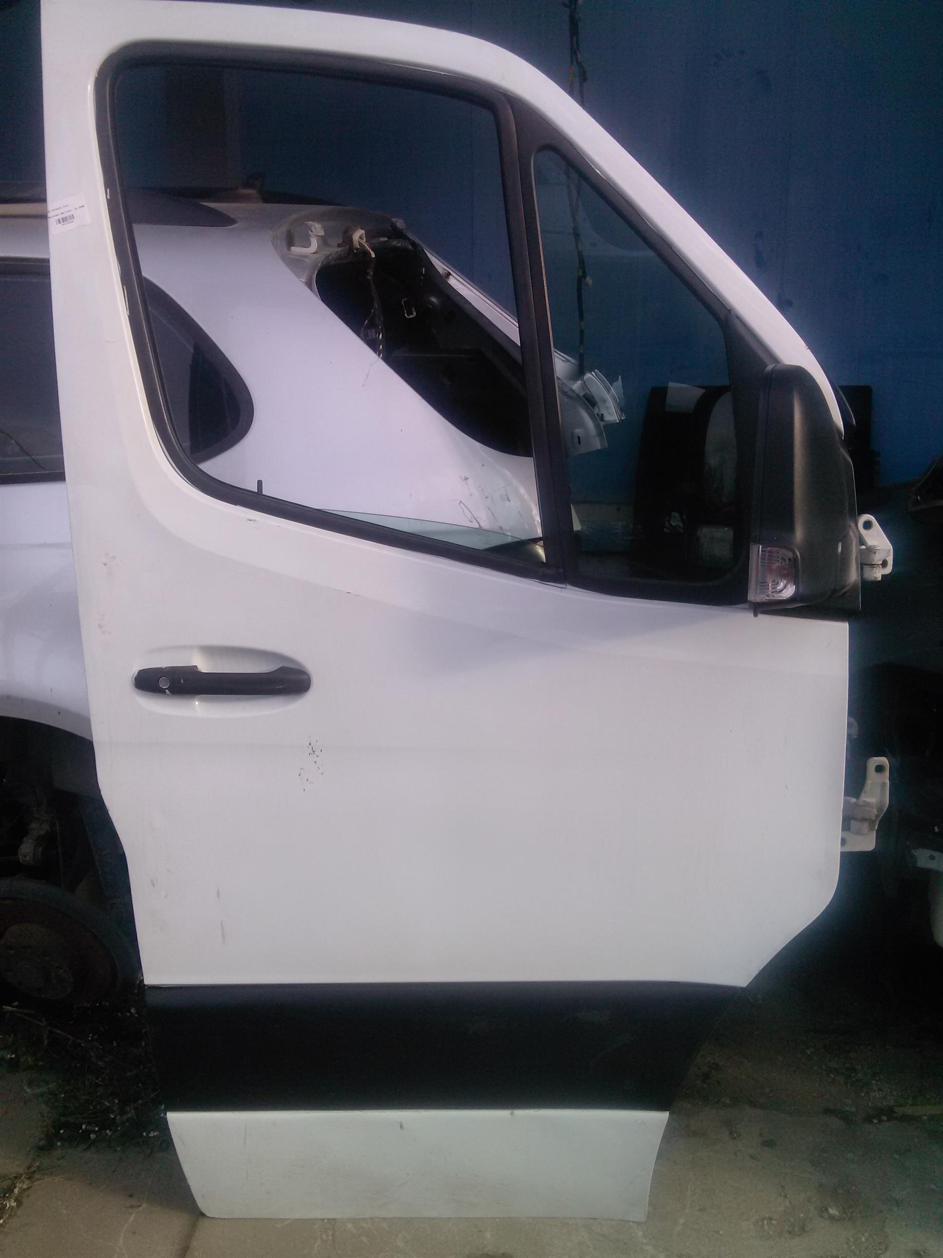 Usa dreapta fata Mercedes Sprinter  an 2008