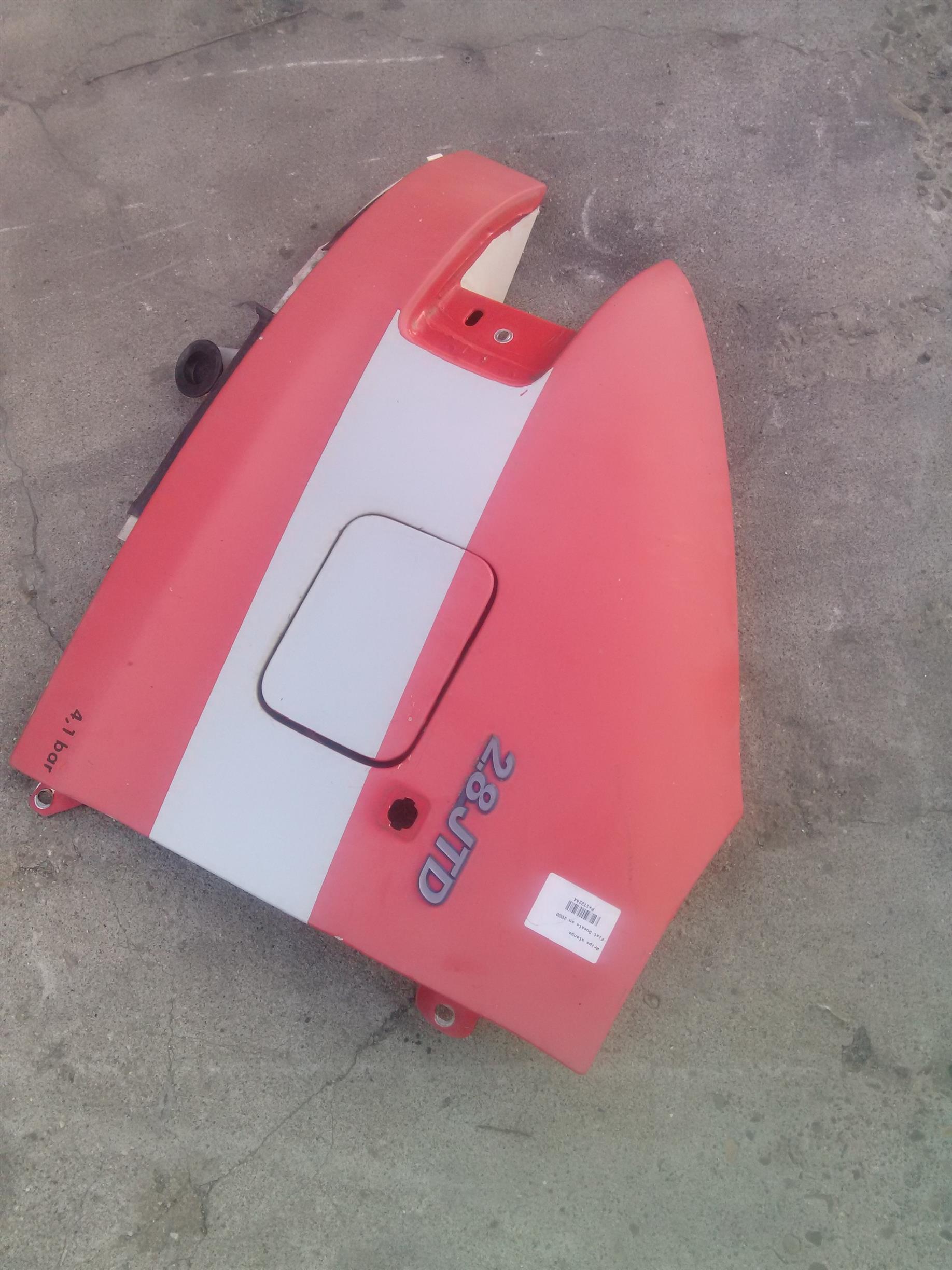 Aripa stanga Fiat Ducato an 2000