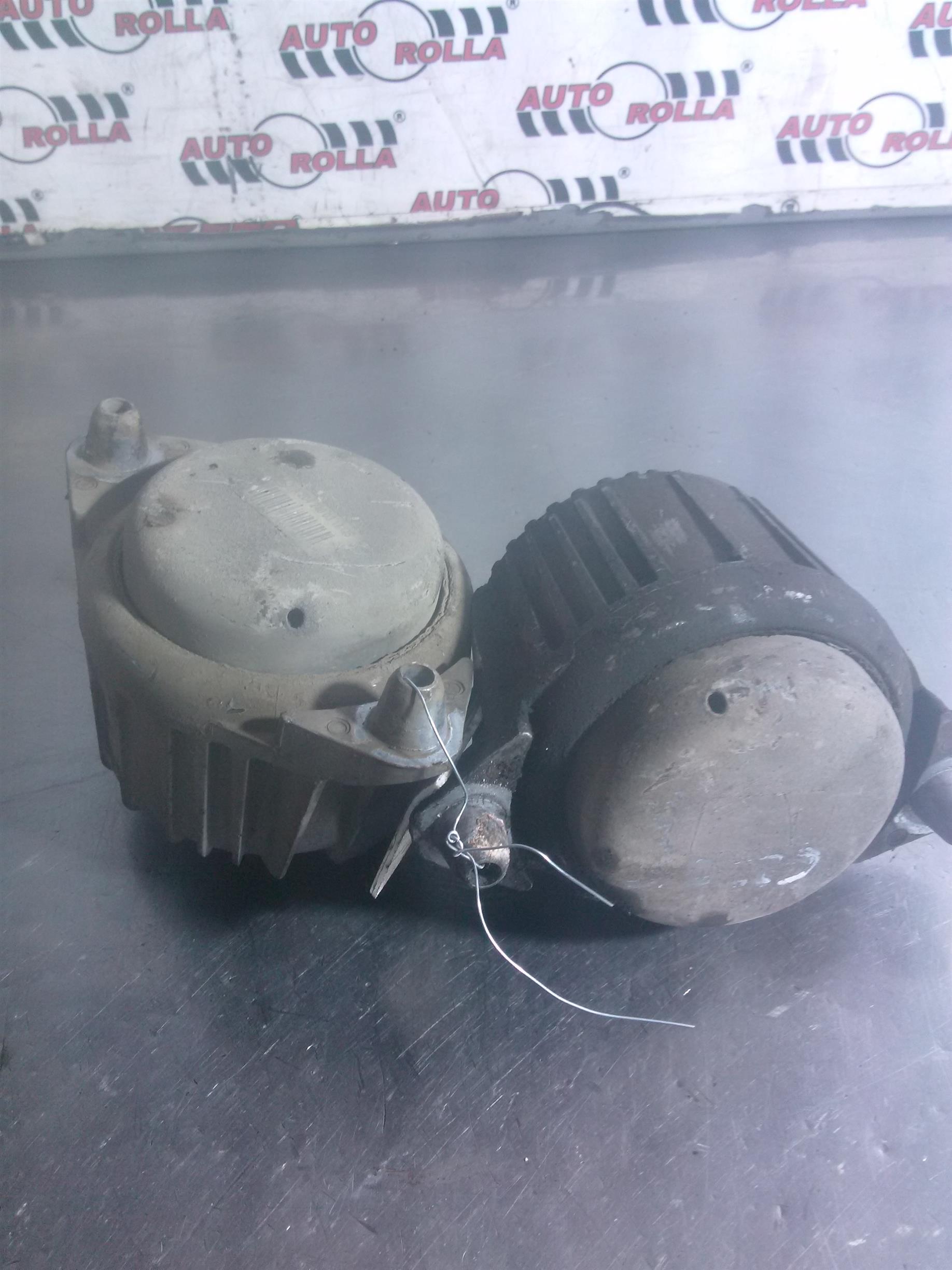 Tampoane motor Mercedes C class W204 2.2CDI, an 2009