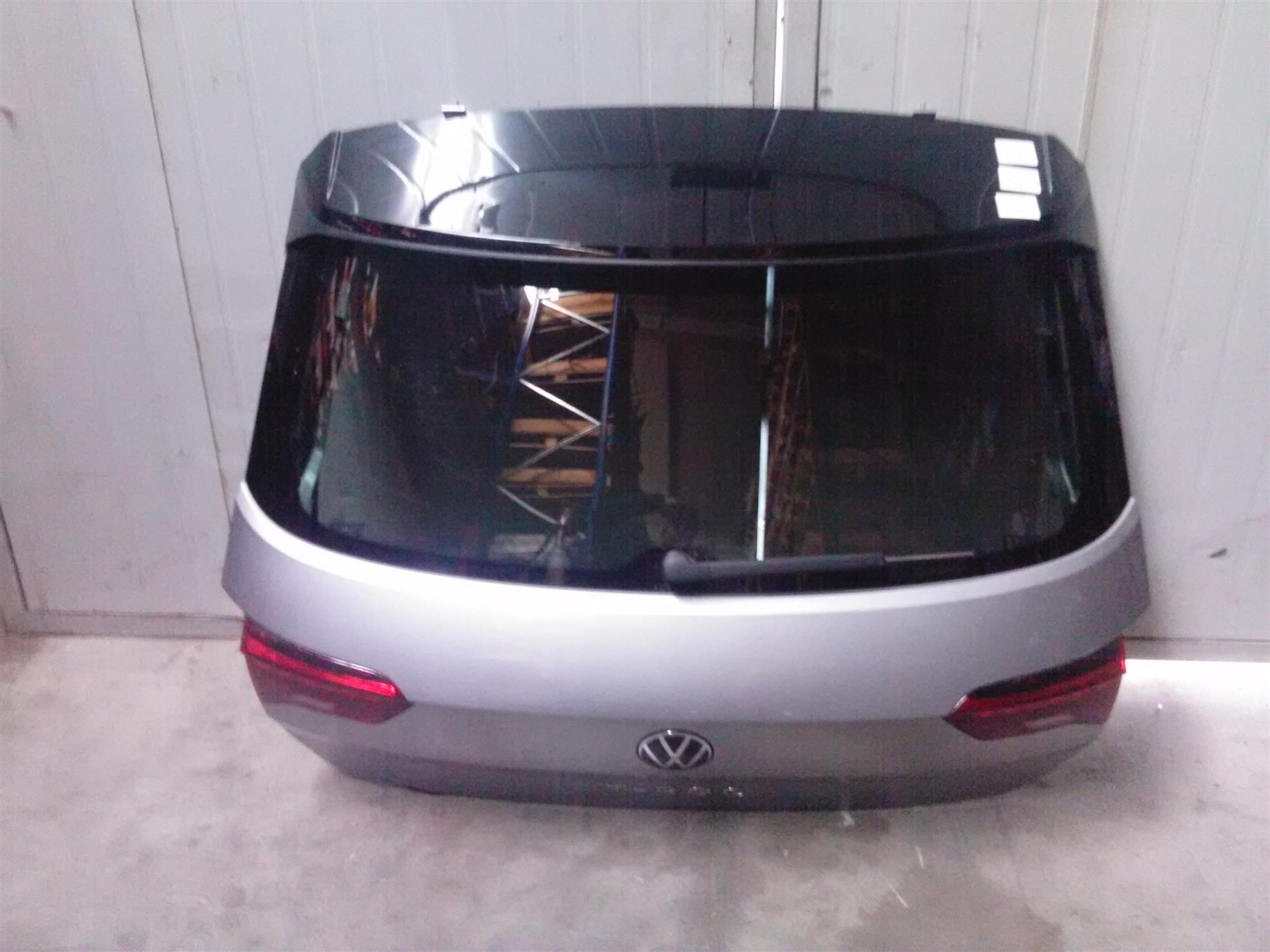 Stop stanga Volkswagen T , 1.5TSI, an 2022, DXD