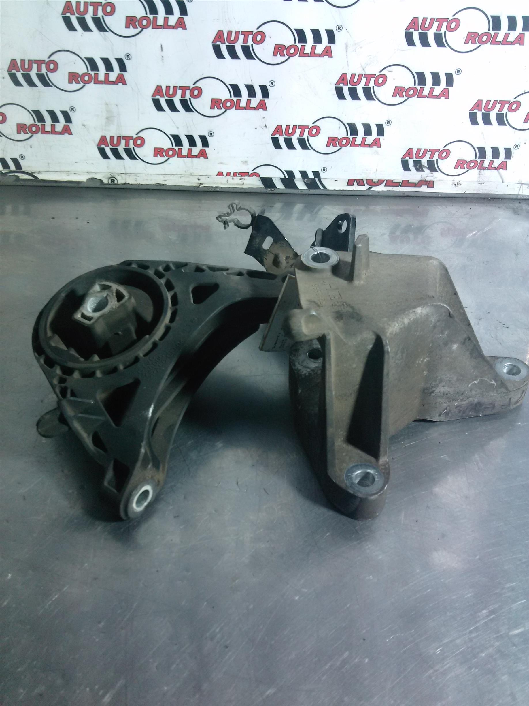 Suporti motor Opel Astra J, 2.0 d, an 2011, A20DTH