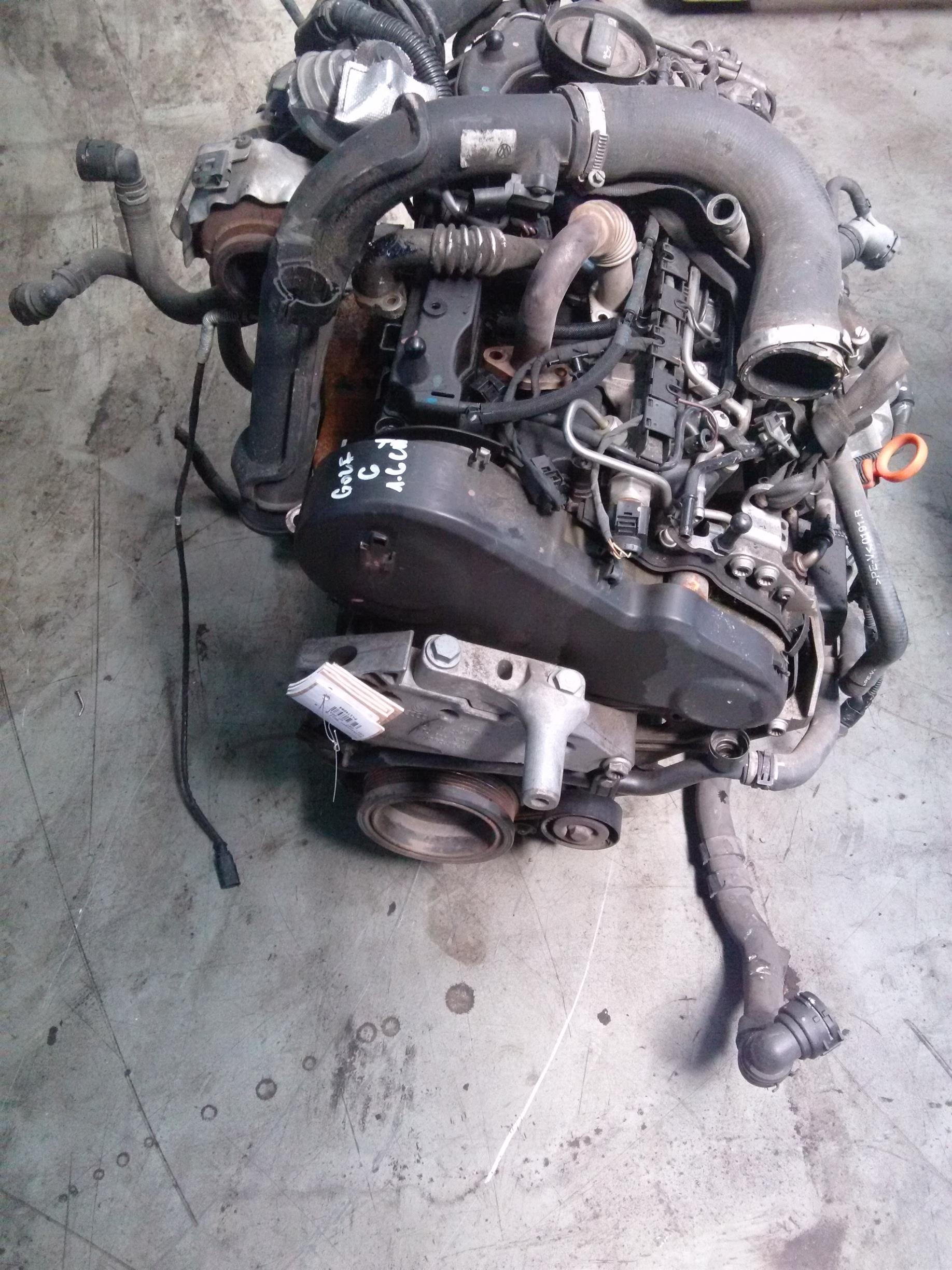 Pompa inalte Volkswagen Golf 6, 1.6 tdi, CAY, an 2011 .