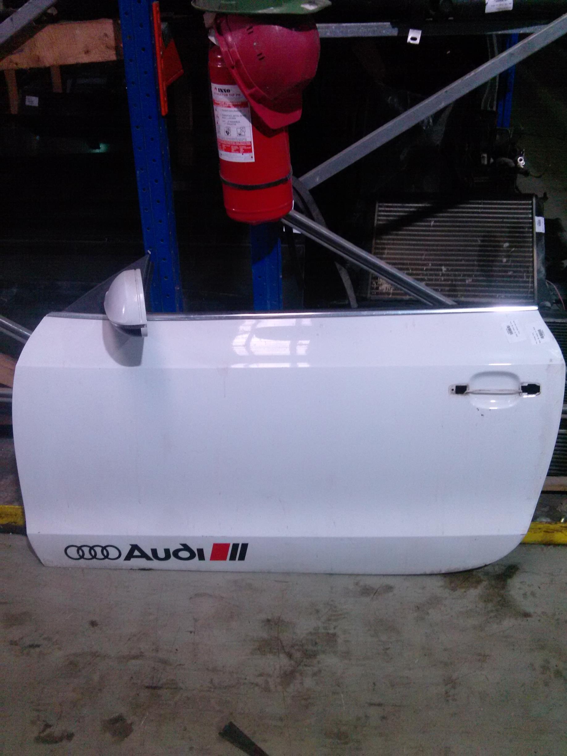 Oglinda stanga fata Audi A5 coupe, an 2012
