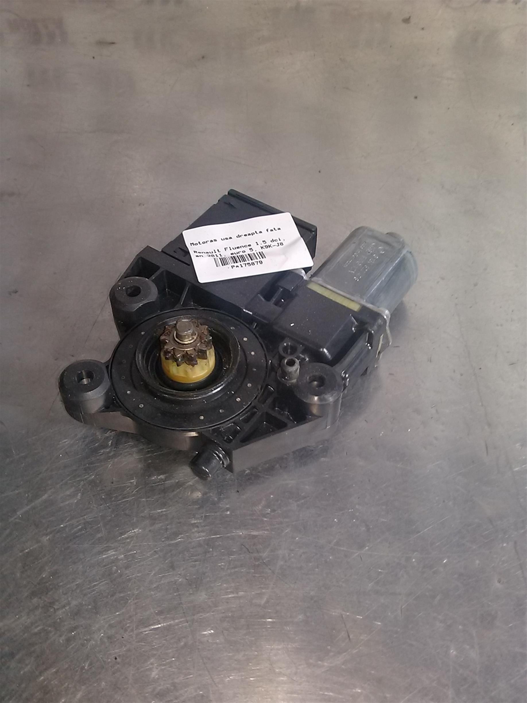 Motoras usa dreapta fata Renault Fluence 1.5 dci, an 2011, euro 5, K9K-J8