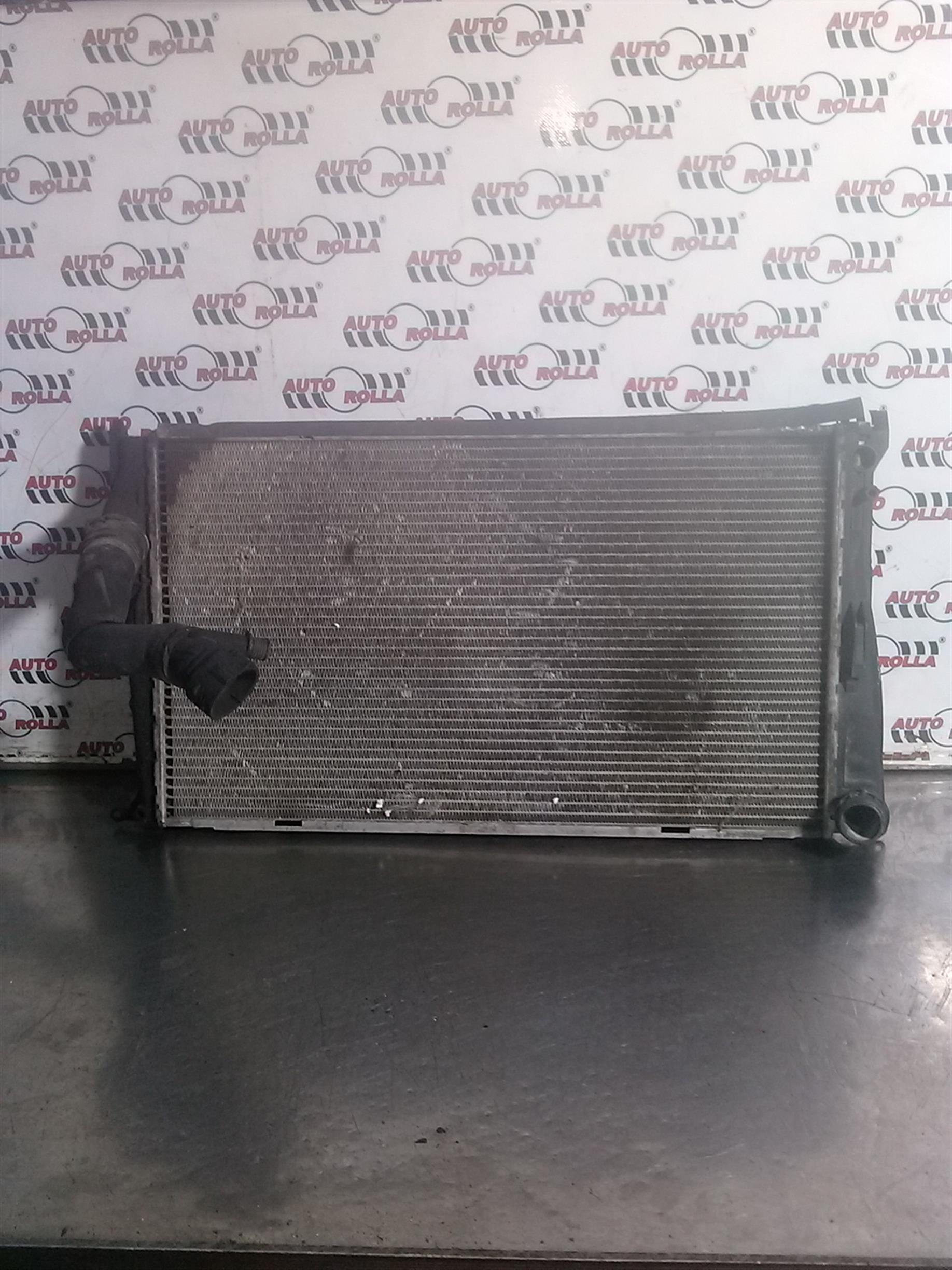 Radiator apa BMW seria 1 E87 2.0 d, an 2008
