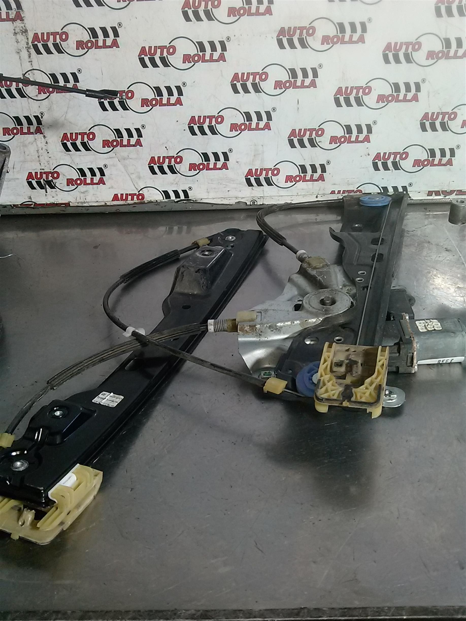 Macara+motoras stanga fata Opel Astra J, an 2011, A20DTH