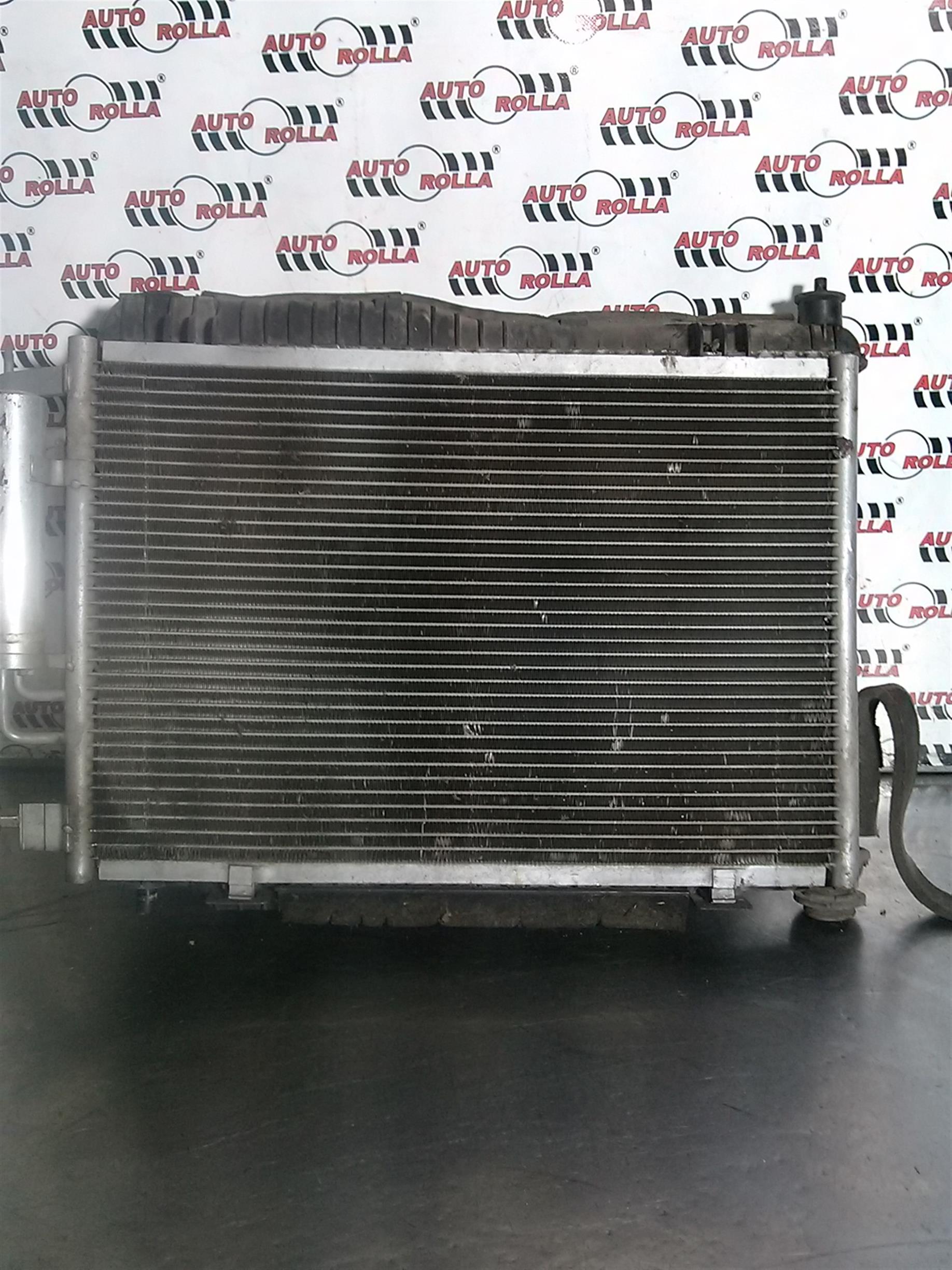 Radiator apa Ford Fiesta 1.4S an 2010