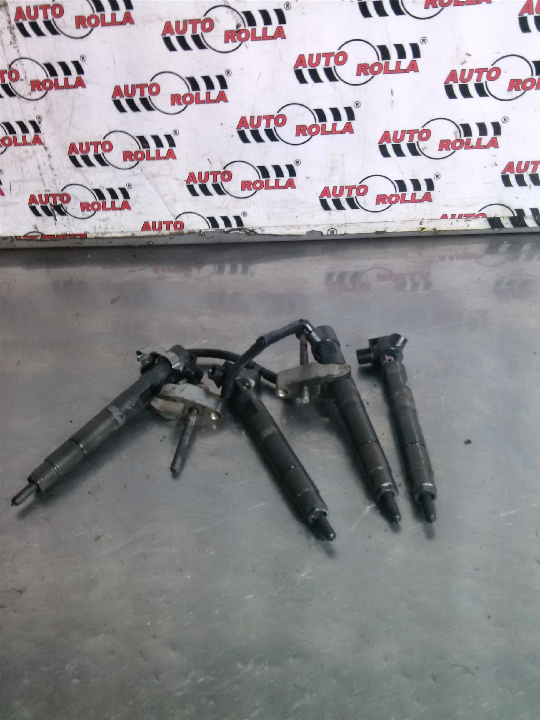 Injector Mercedes E class W212 , 2.2CDI Hybrid, an 2012