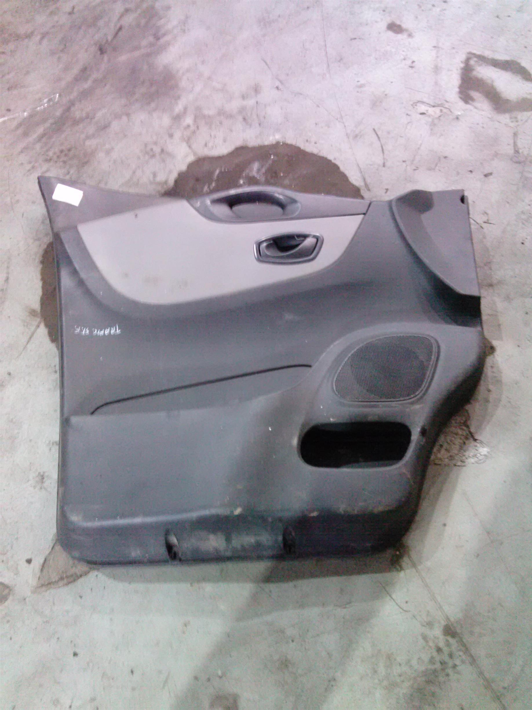 Tapiterie usa stanga fata Renault Trafic 1.6 d, an 2017, R9MH4, euro6.