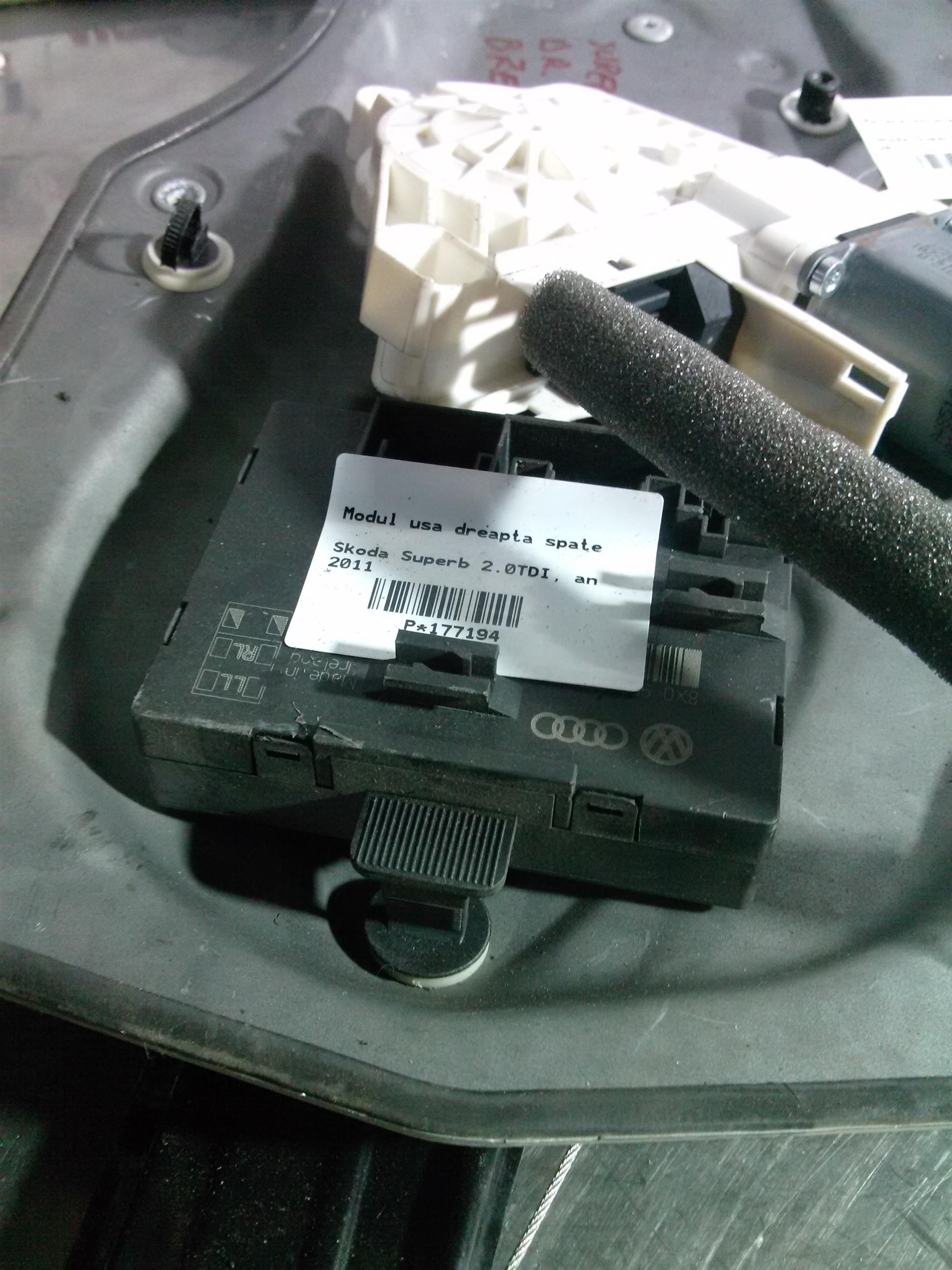 Modul usa dreapta spate Skoda Superb 2.0TDI, an 2011