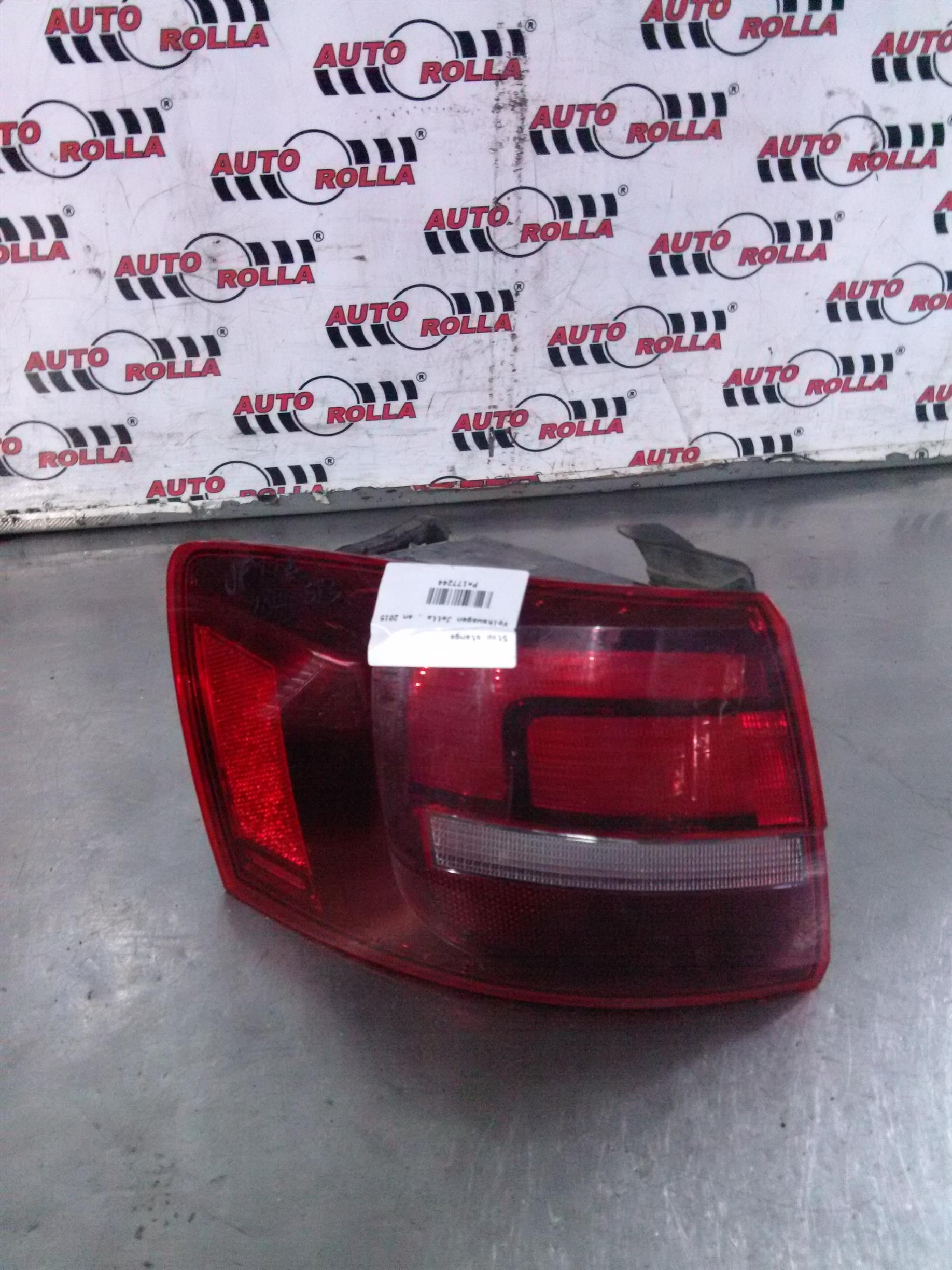 Stop stanga (ciobit) Volkswagen Jetta , an 2015