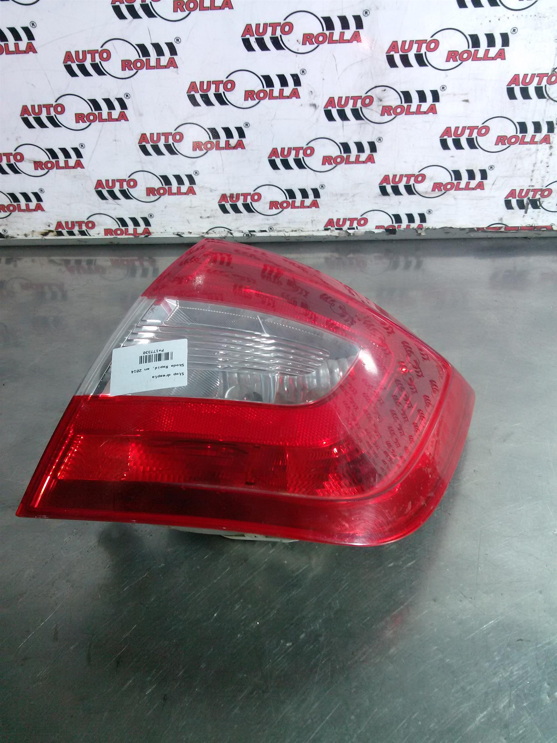 Stop dreapta Skoda Rapid, an 2014