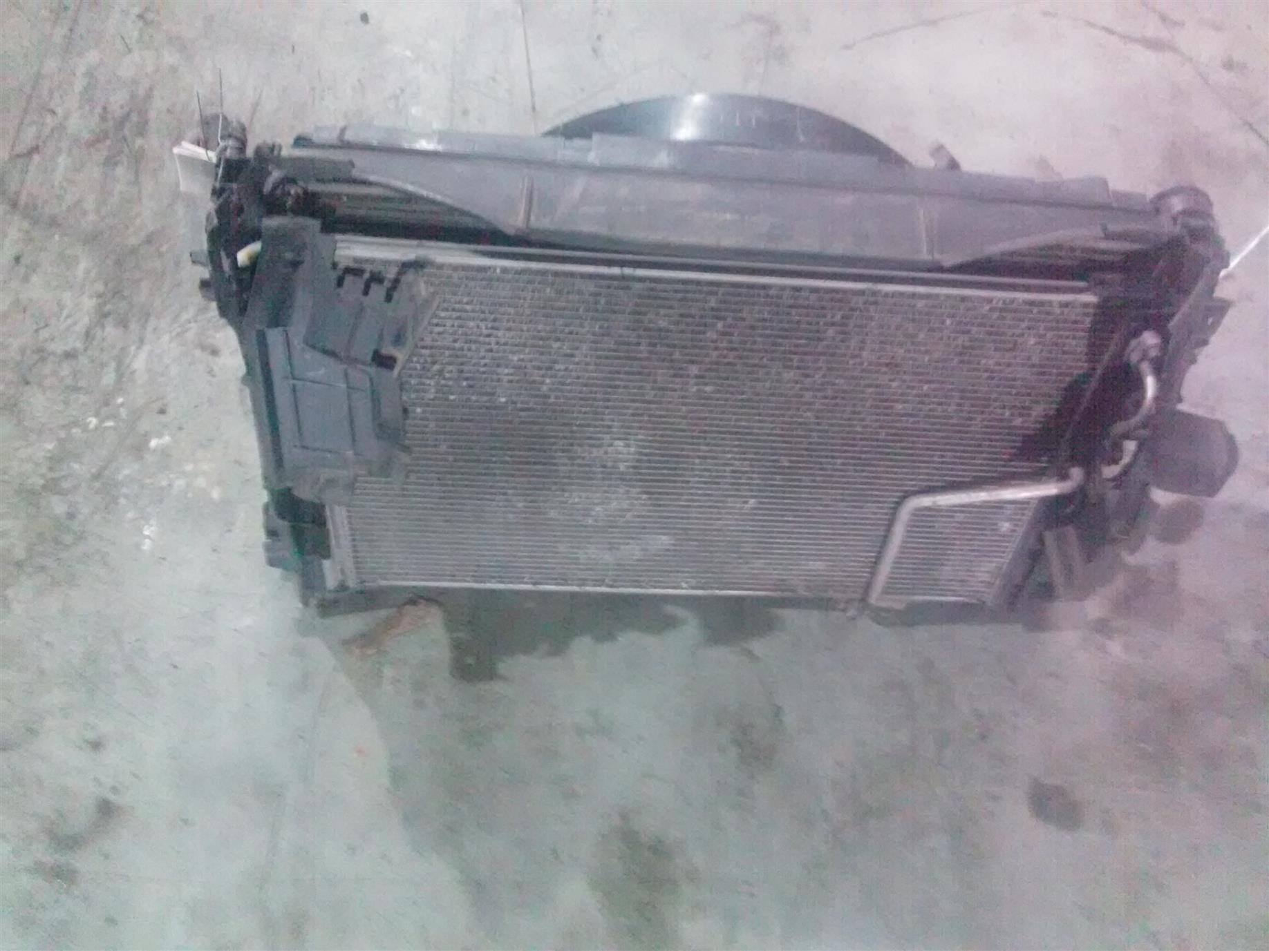 Radiator apa Mercedes E class W212 , 2.2CDI Hybrid, an 2012
