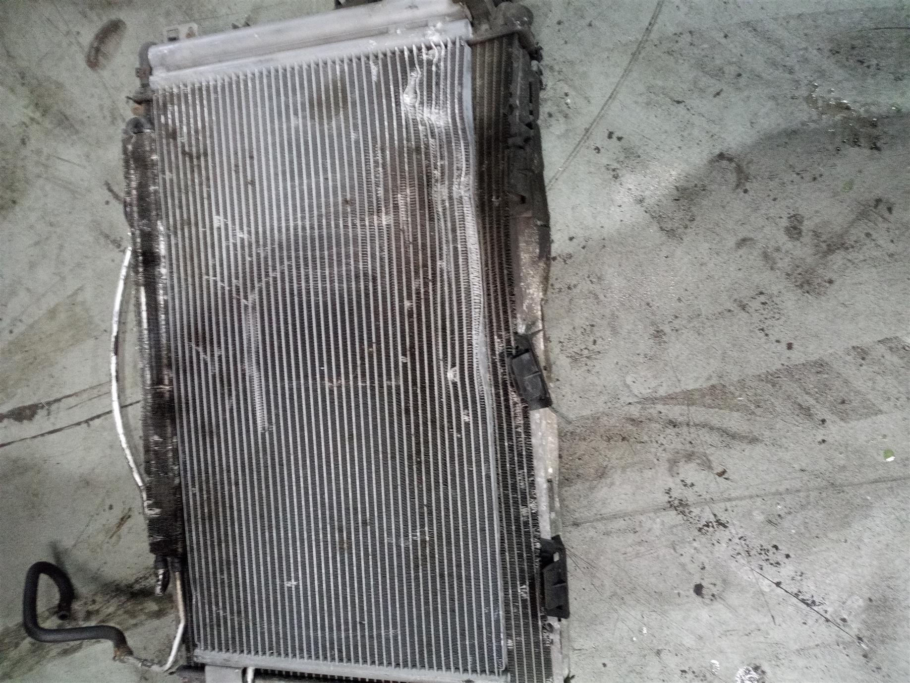 Radiator apa( spart) Volkswagen T5, 2.5 tdi, an 2004, euro 3, AXD