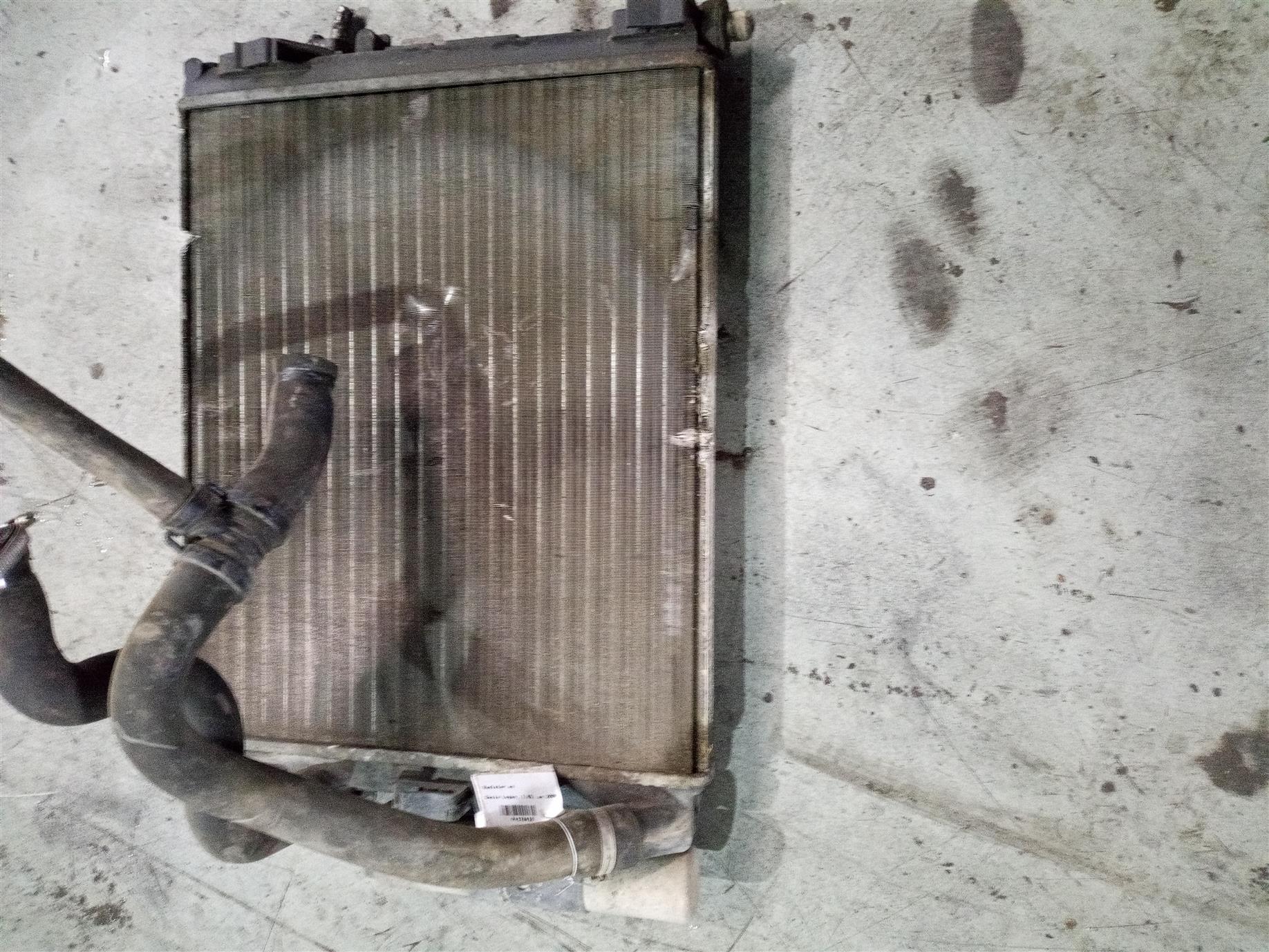 Radiator apa Dacia Logan, 1.6S, an 2006