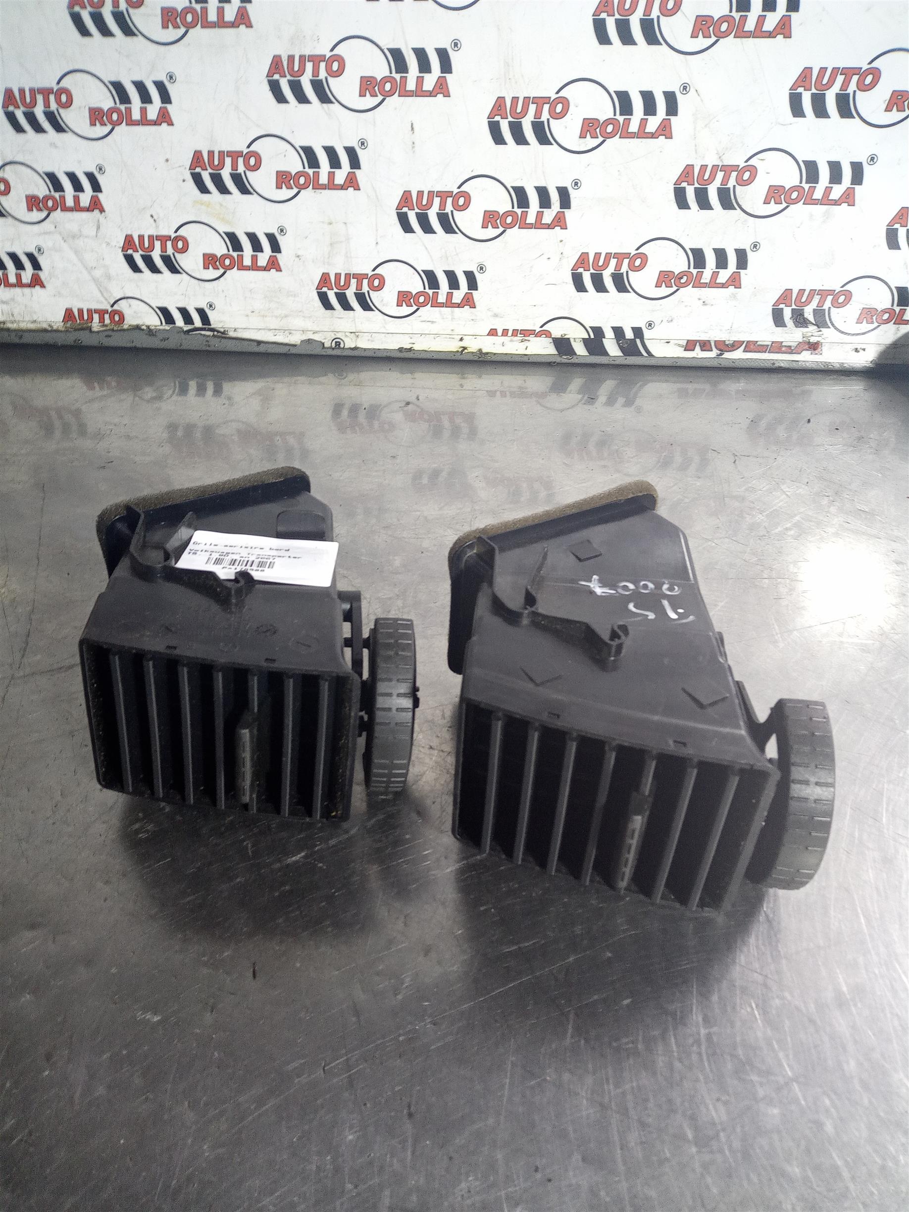 Grile aerisire bord Volkswagen Transporter T5, 1.9D, an 2007