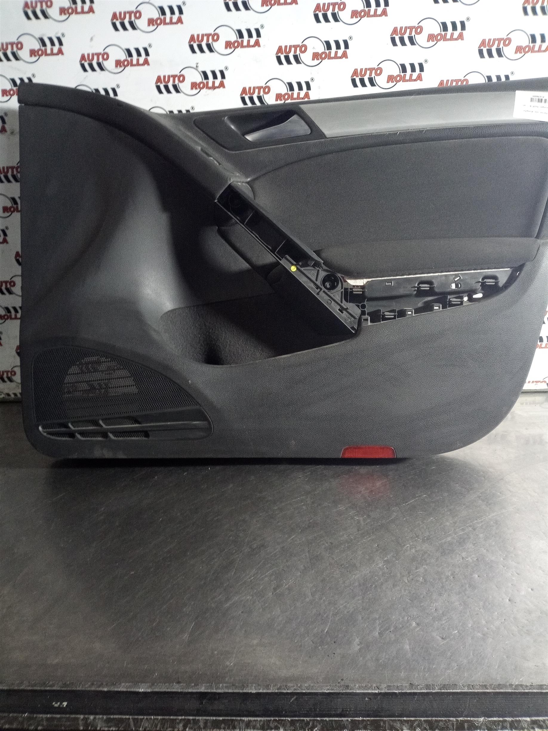 Tapiterie usa dreapta fata Volkswagen Golf 6 , an 2012