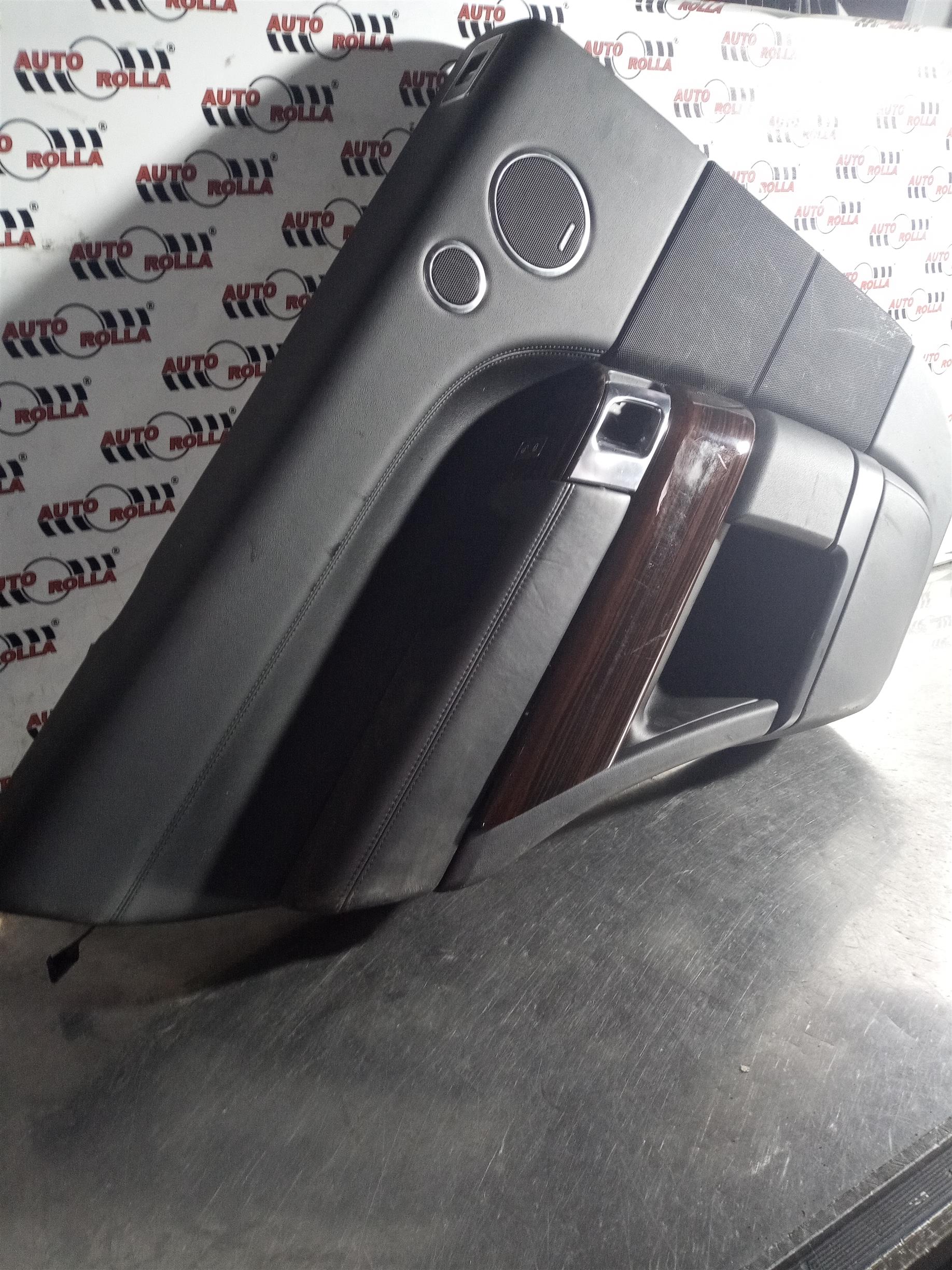 Tapiterie usa stanga spate Range Rover Vogue 4.4 d , an 2016