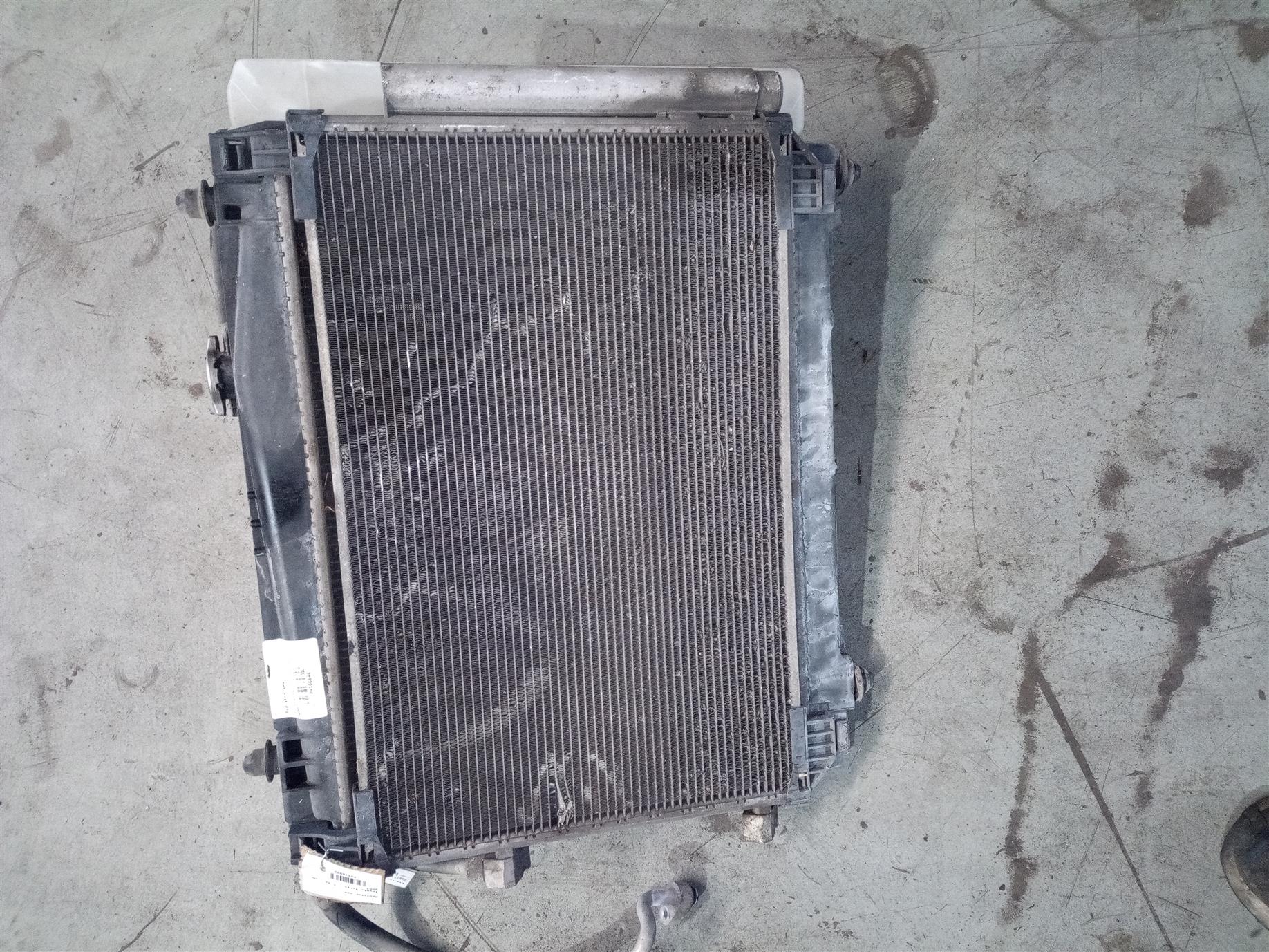 Radiator apa Toyota Yaris , 1.3s , an 2007